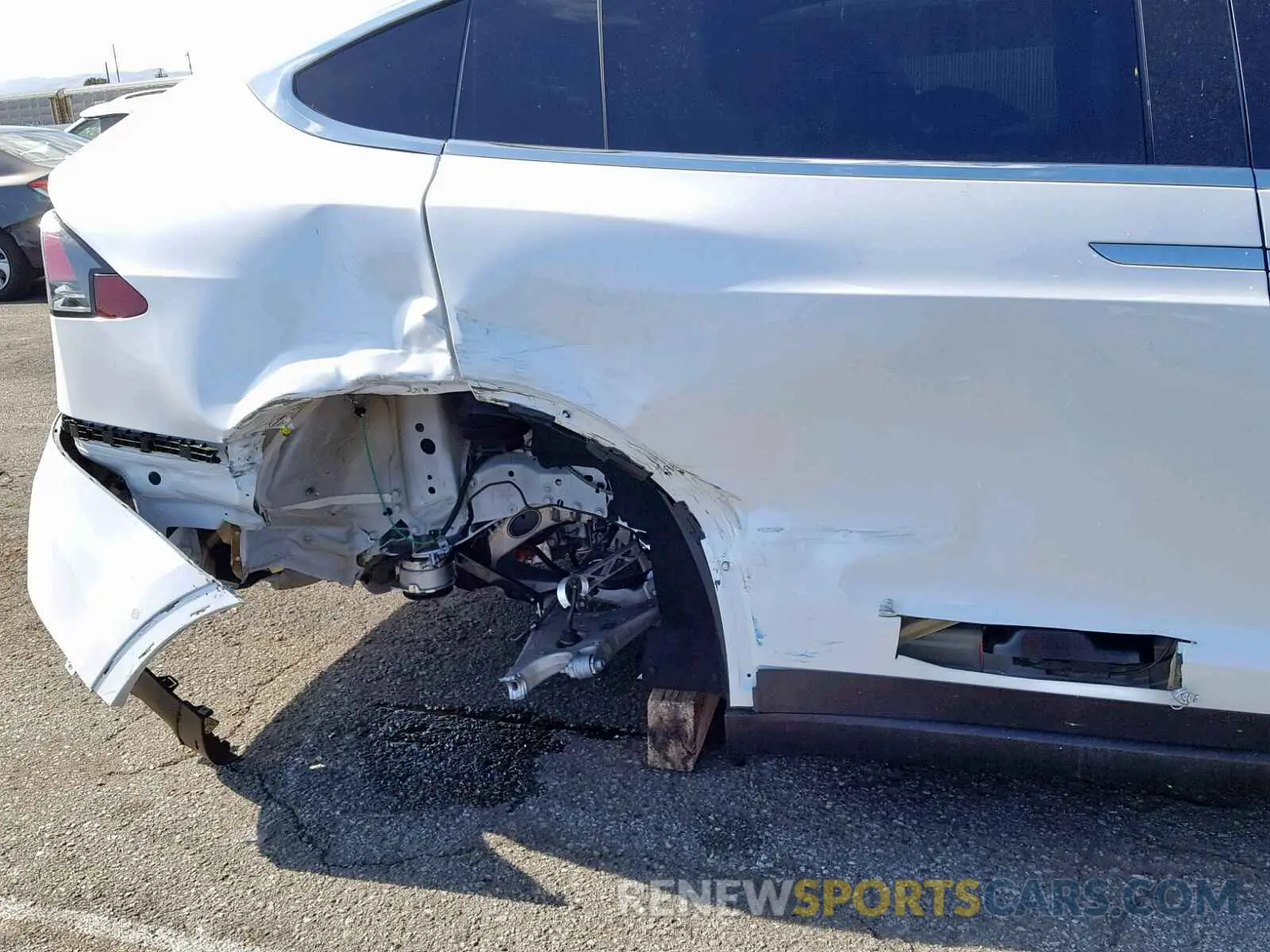 10 fotografías del automóvil dañado 5YJXCDE21KF152154 TESLA MODEL X 2019