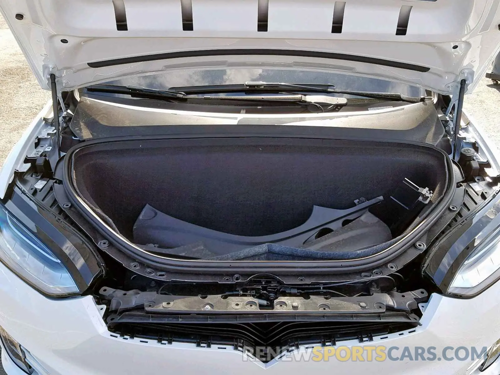 7 fotografías del automóvil dañado 5YJXCDE21KF152154 TESLA MODEL X 2019