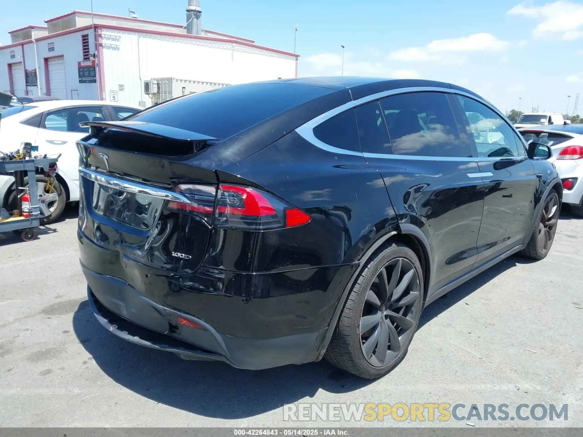 4 fotografías del automóvil dañado 5YJXCDE23KF141849 TESLA MODEL X 2019