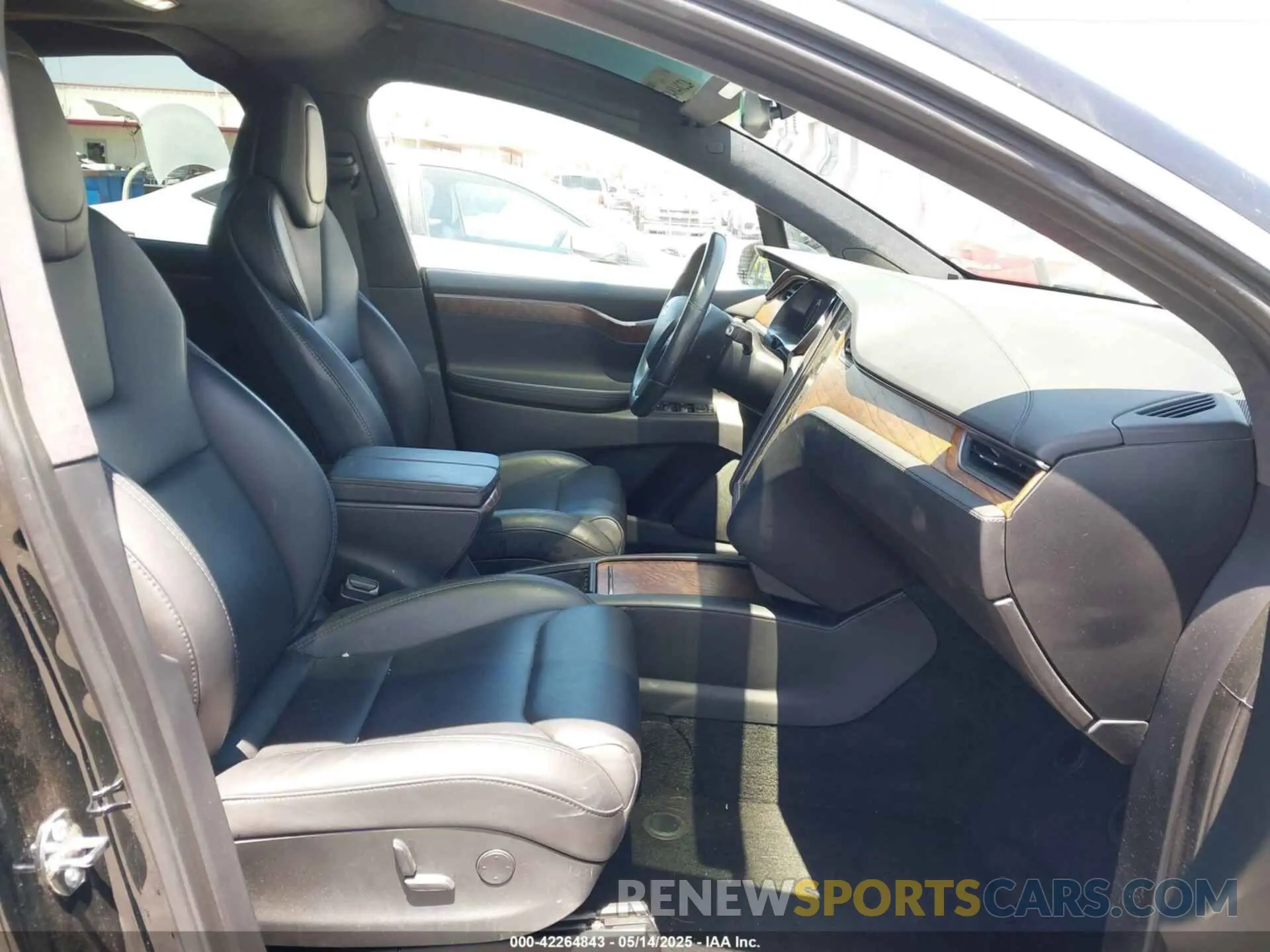 5 fotografías del automóvil dañado 5YJXCDE23KF141849 TESLA MODEL X 2019