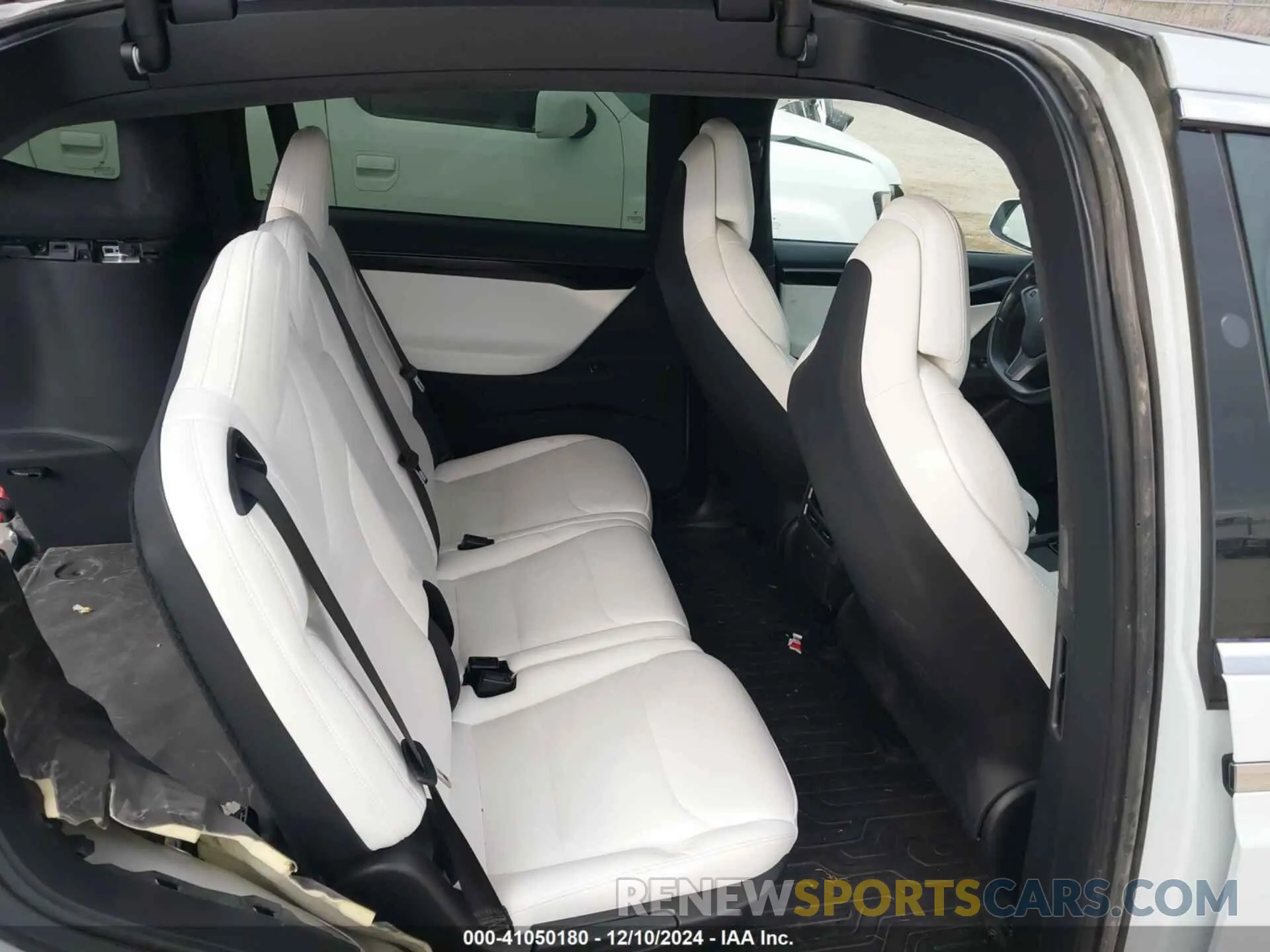 8 fotografías del automóvil dañado 5YJXCDE25KF185027 TESLA MODEL X 2019