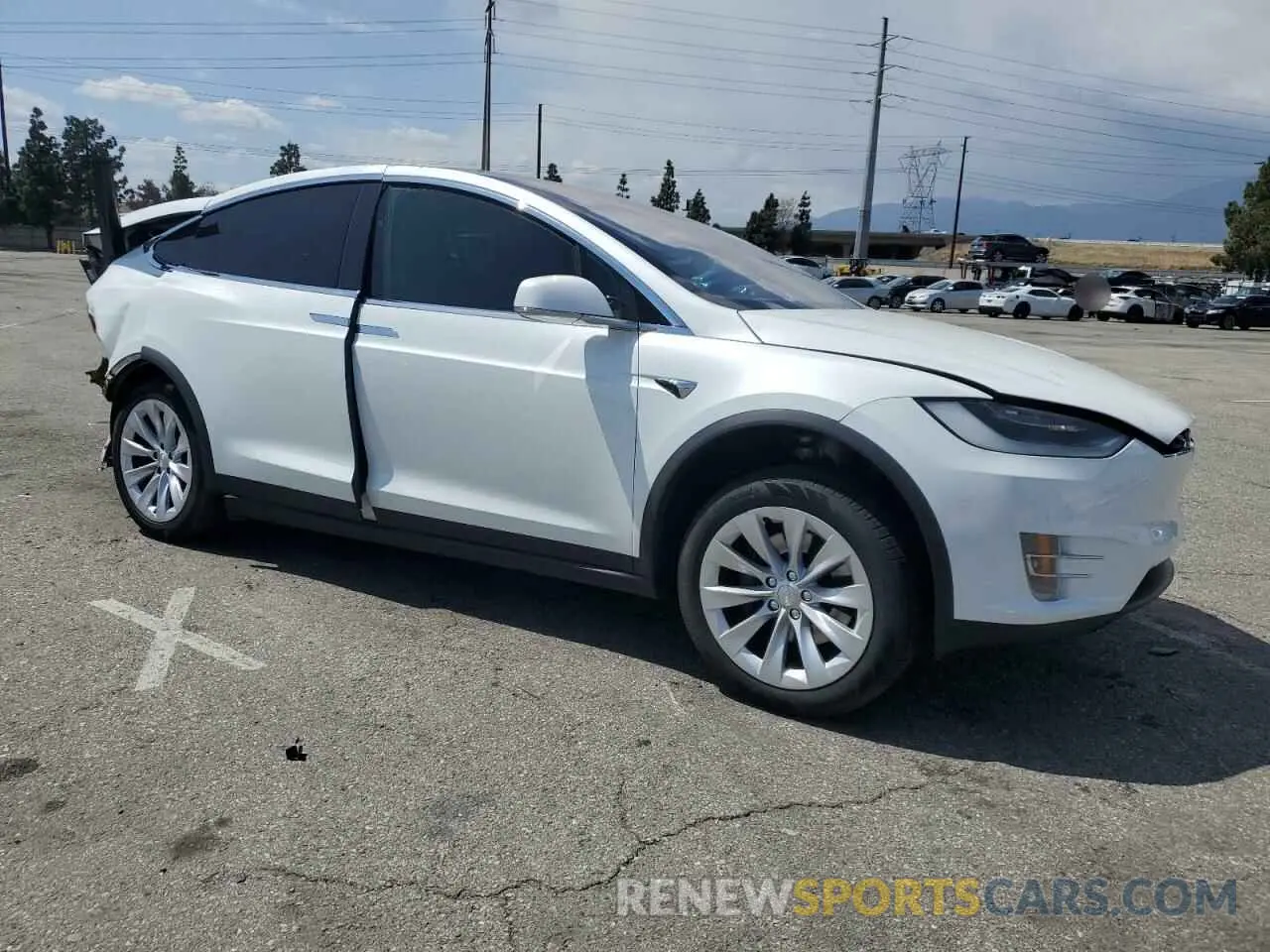 4 fotografías del automóvil dañado 5YJXCDE25KF185030 TESLA MODEL X 2019