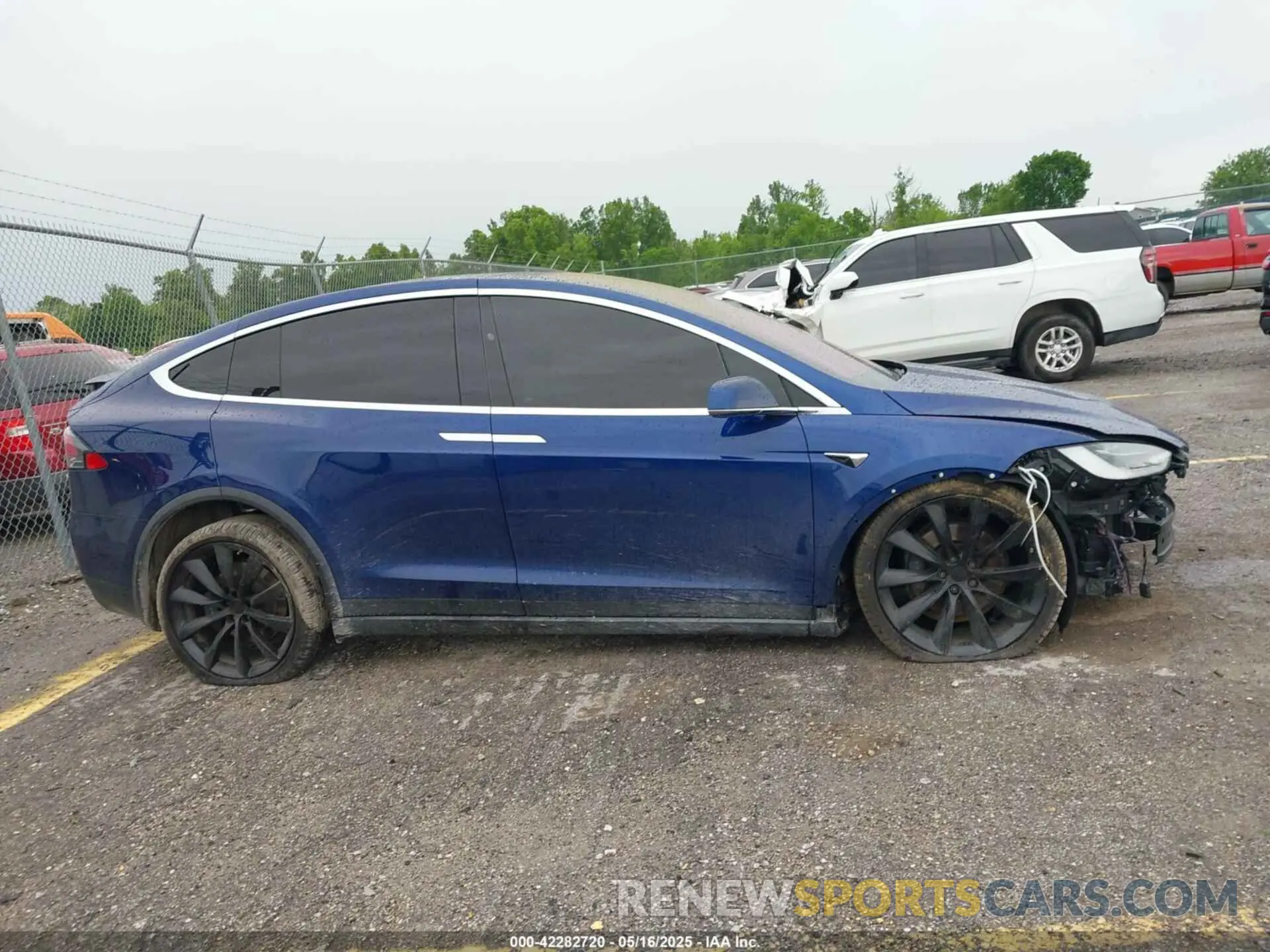 14 fotografías del automóvil dañado 5YJXCDE25KF196870 TESLA MODEL X 2019
