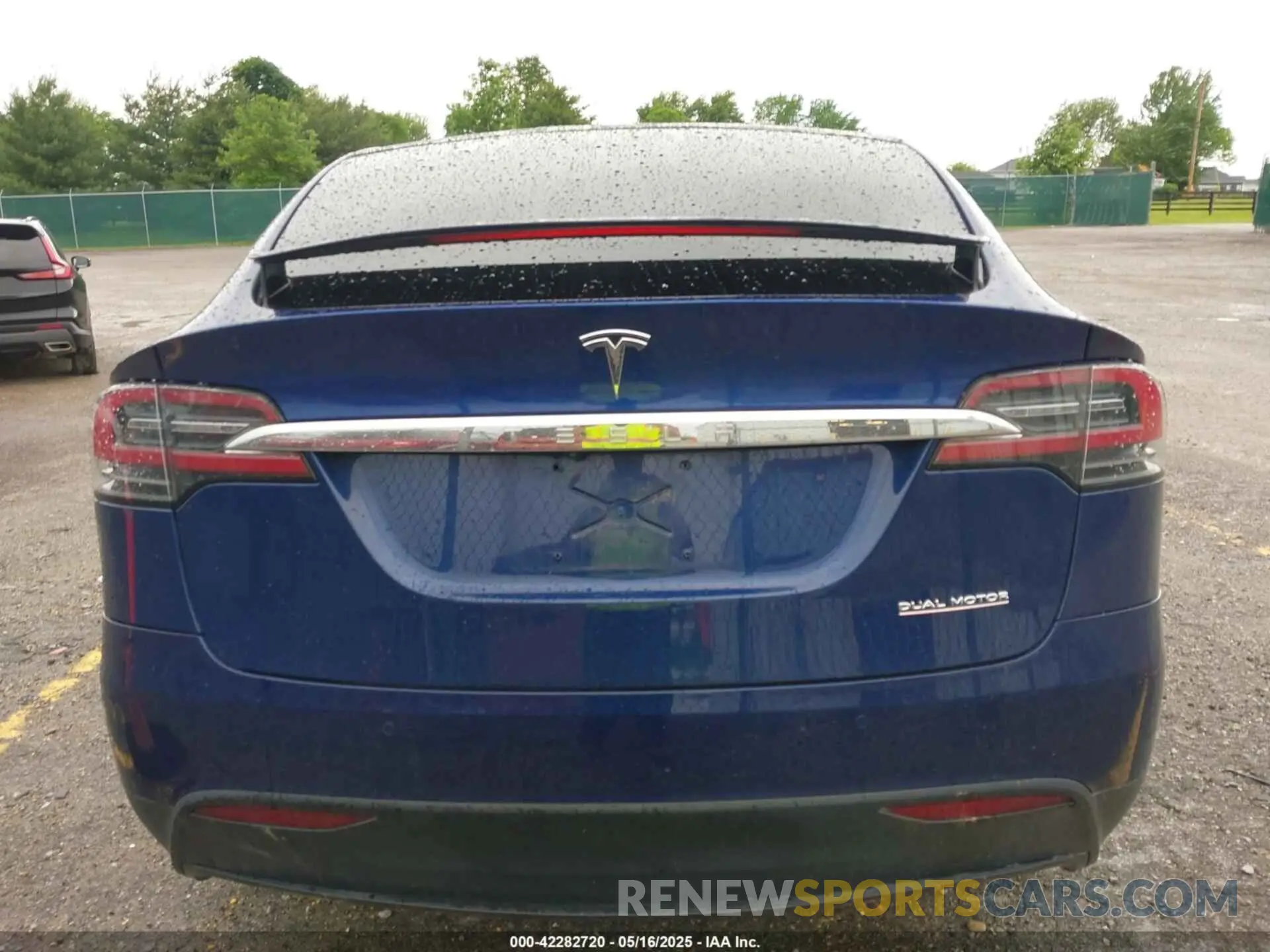 17 fotografías del automóvil dañado 5YJXCDE25KF196870 TESLA MODEL X 2019