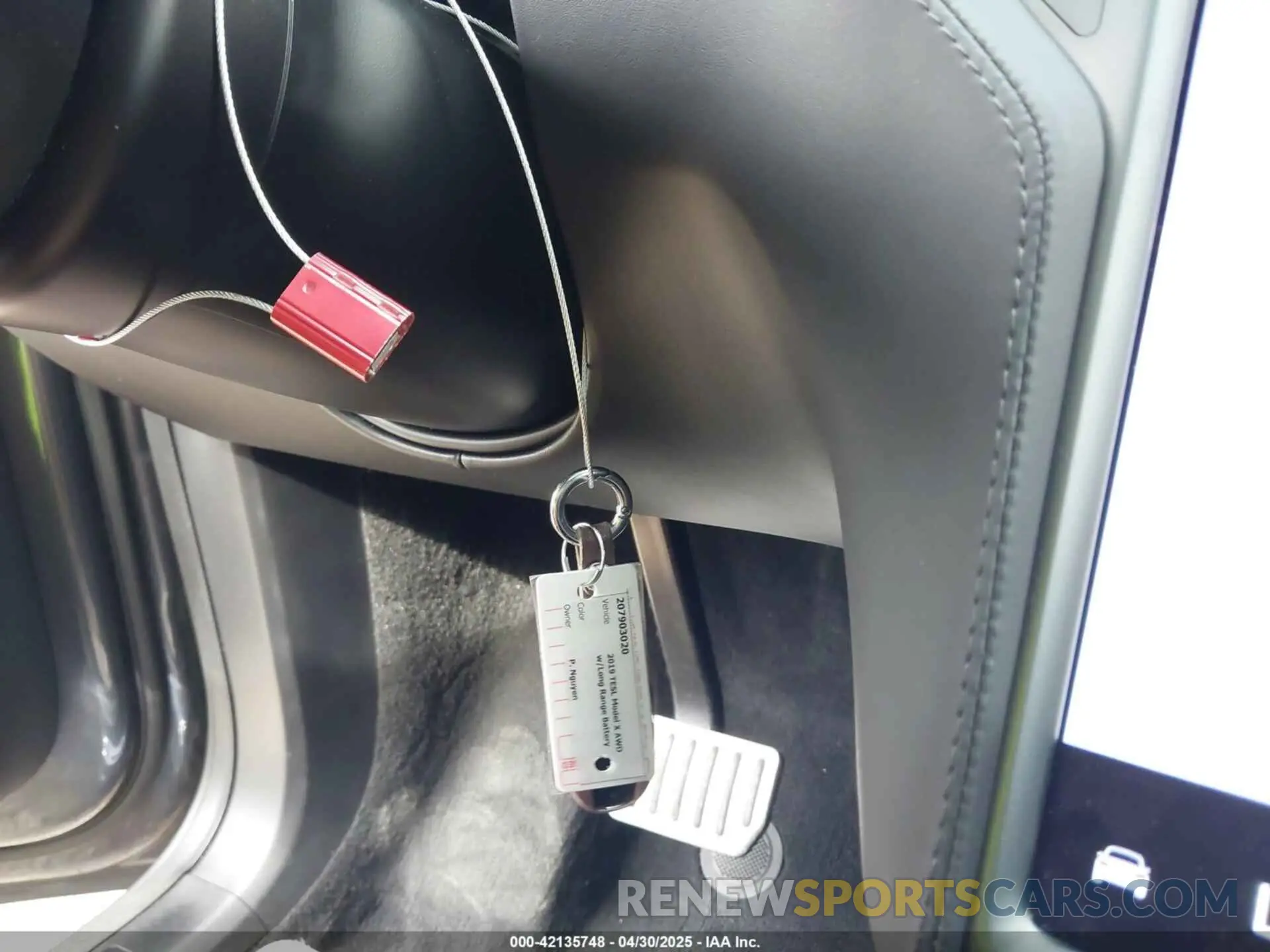 11 fotografías del automóvil dañado 5YJXCDE27KF204354 TESLA MODEL X 2019