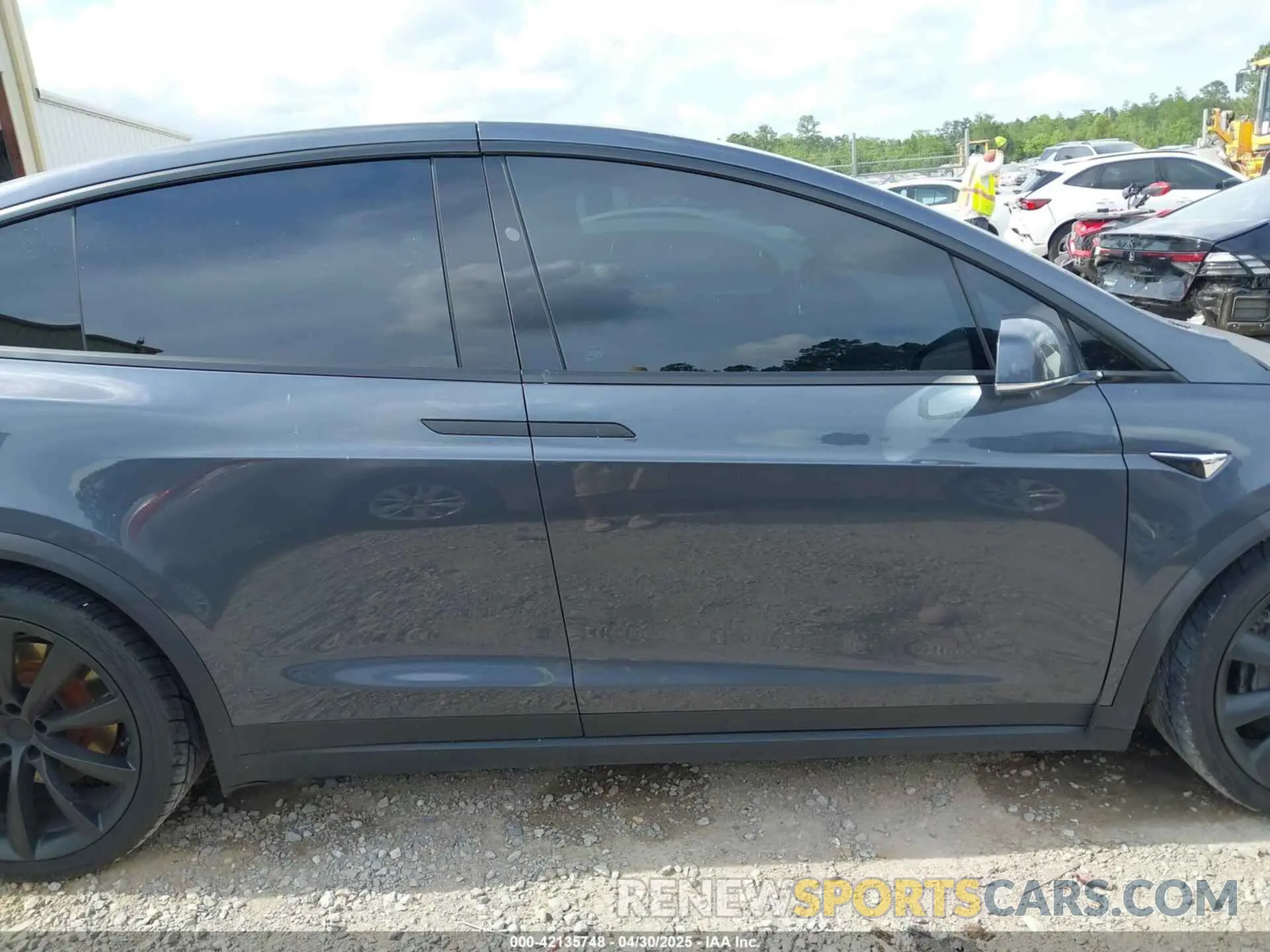 13 fotografías del automóvil dañado 5YJXCDE27KF204354 TESLA MODEL X 2019