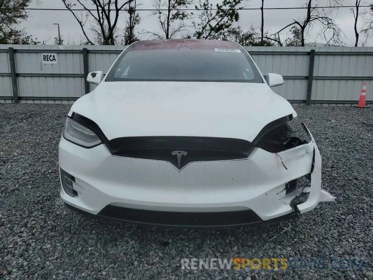 5 fotografías del automóvil dañado 5YJXCDE48KF183130 TESLA MODEL X 2019