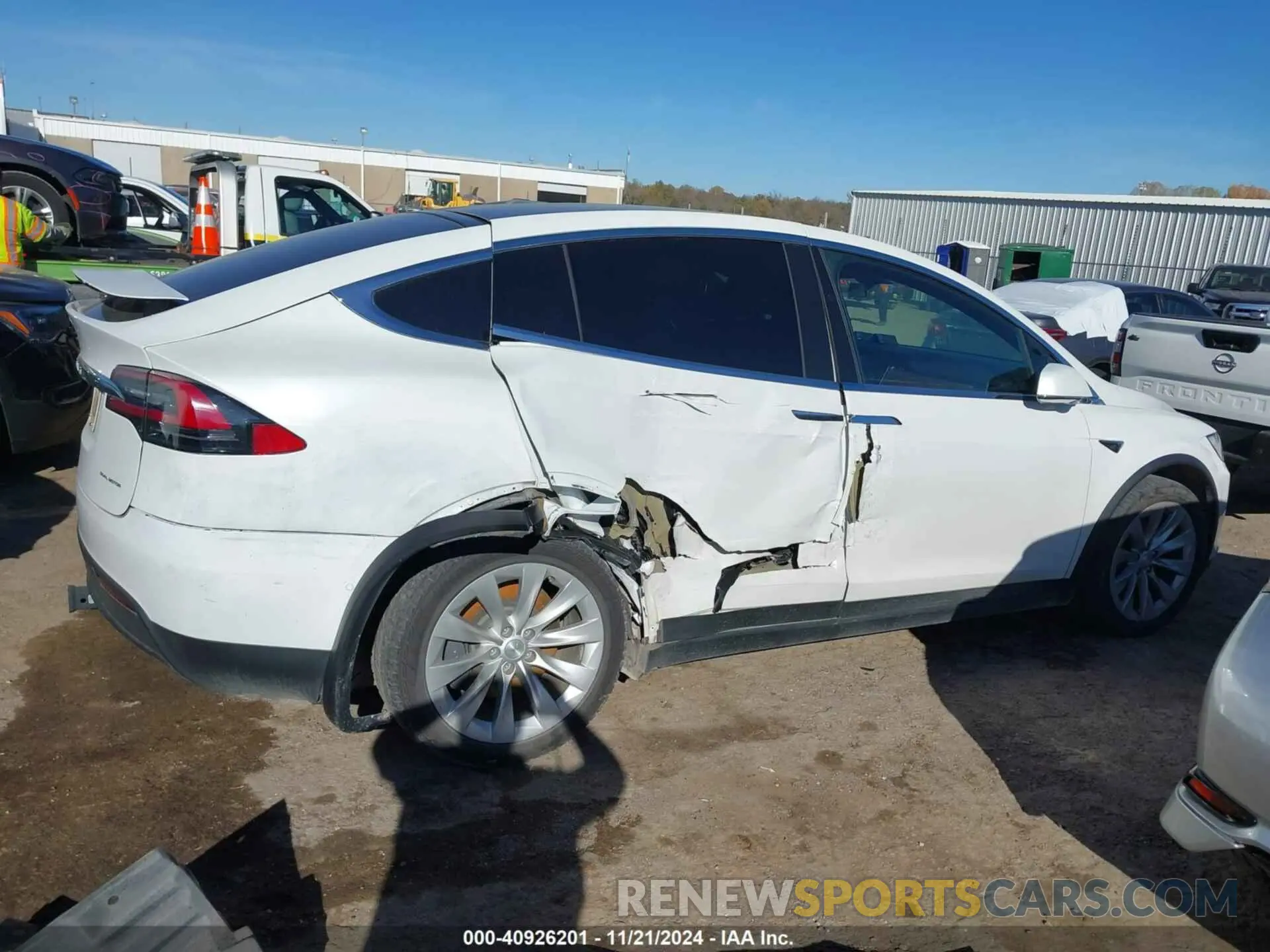 13 fotografías del automóvil dañado 5YJXCAE20LF237485 TESLA MODEL X 2020