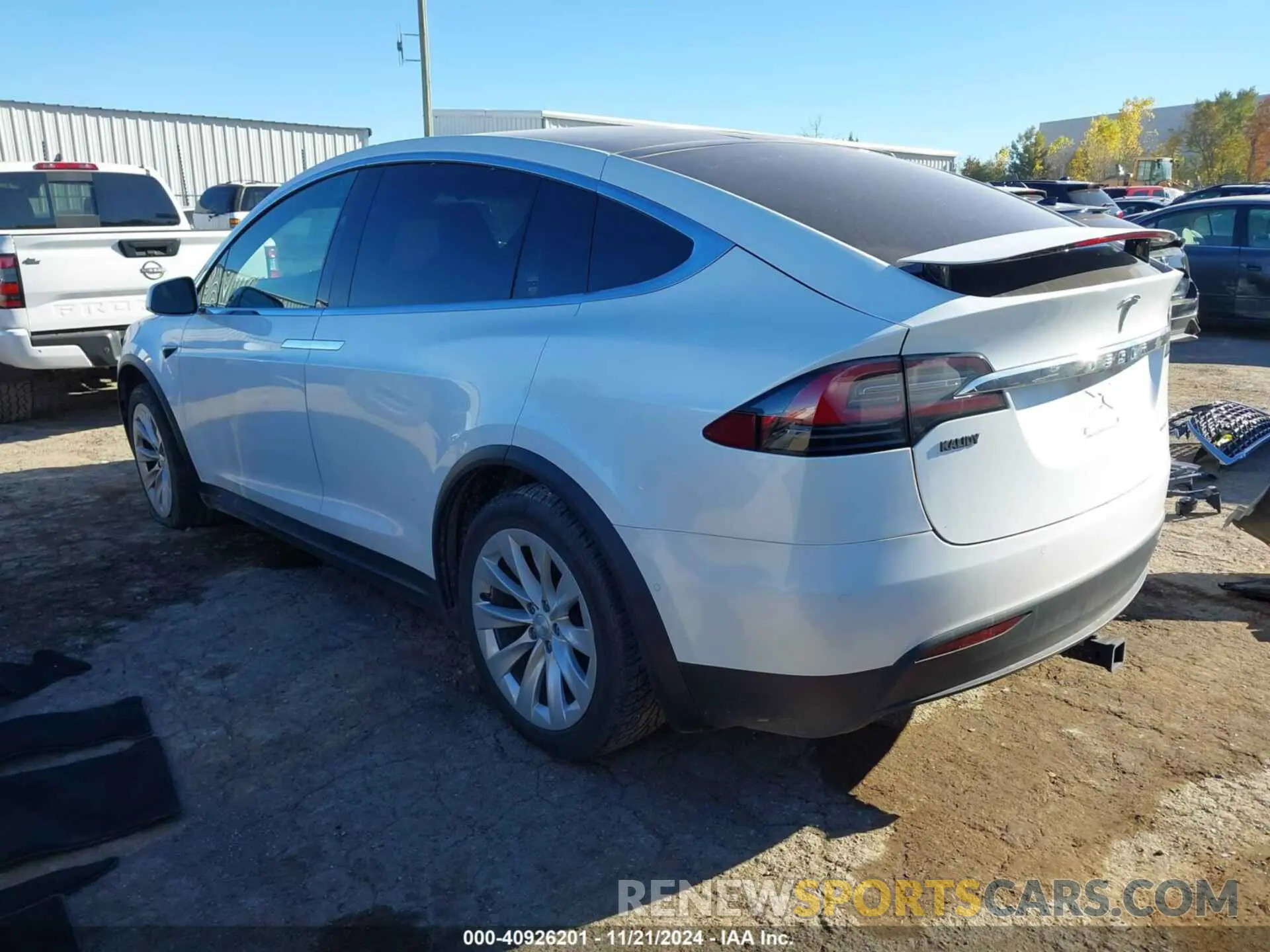 3 fotografías del automóvil dañado 5YJXCAE20LF237485 TESLA MODEL X 2020