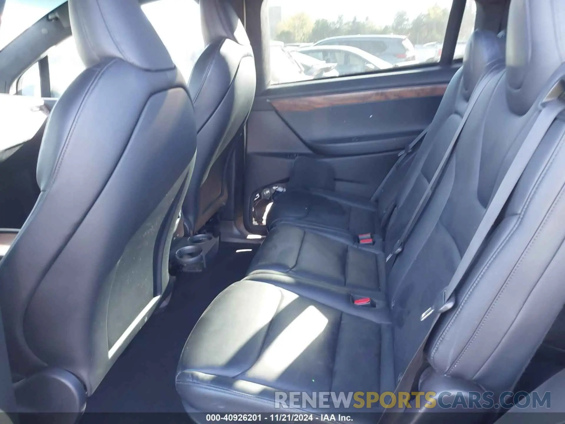 8 fotografías del automóvil dañado 5YJXCAE20LF237485 TESLA MODEL X 2020