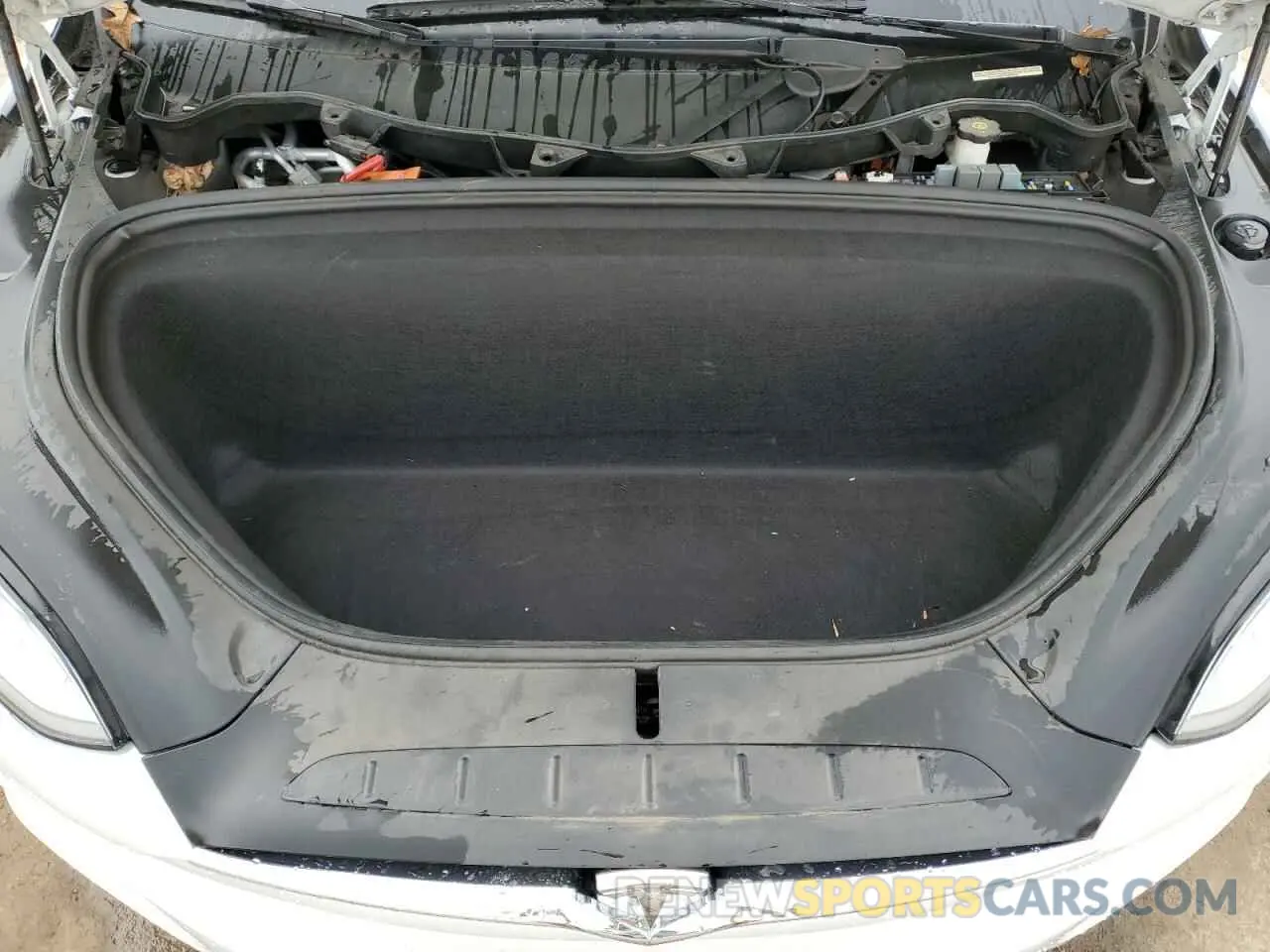 11 fotografías del automóvil dañado 5YJXCAE20LF237695 TESLA MODEL X 2020