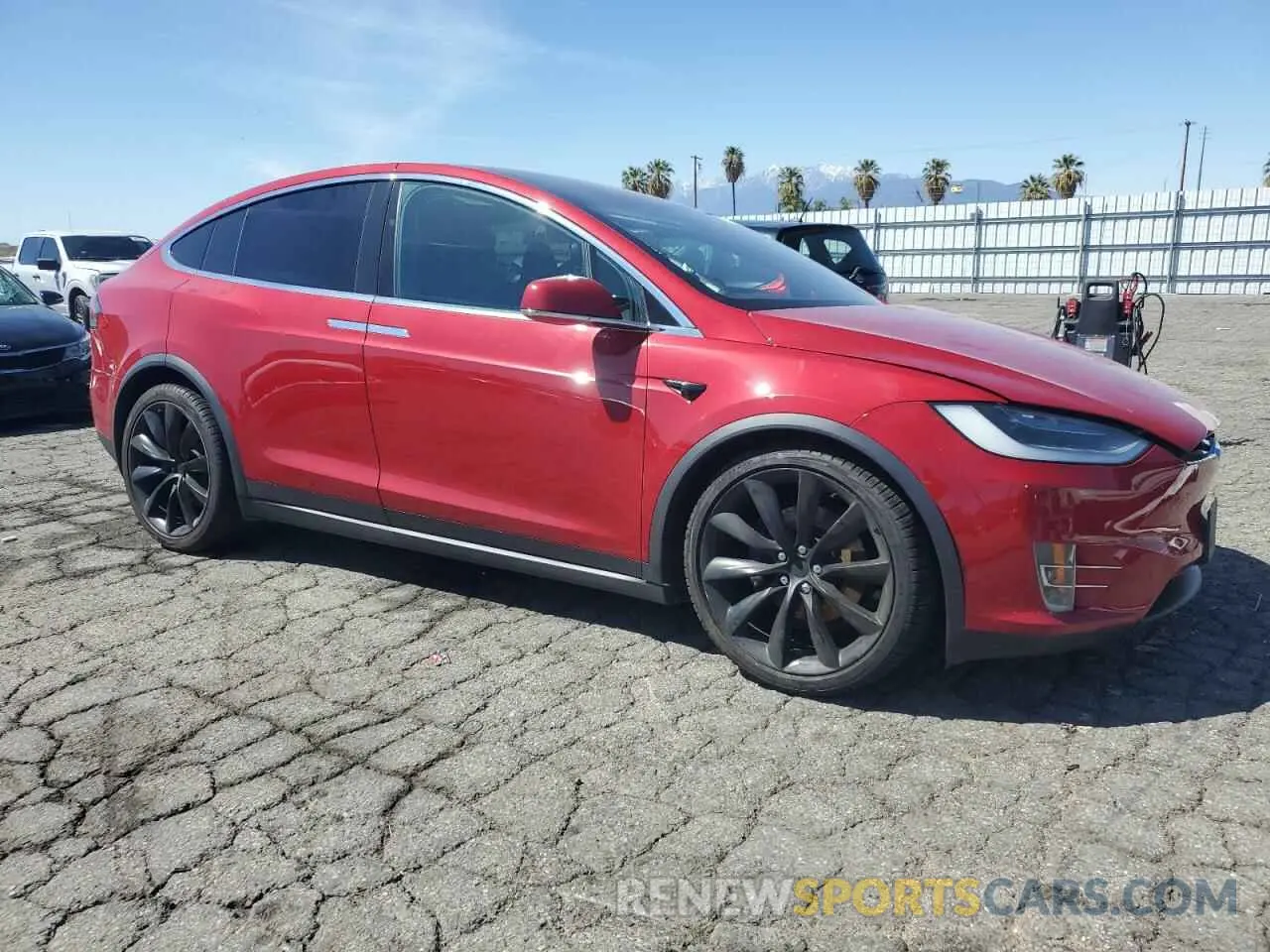 4 fotografías del automóvil dañado 5YJXCAE21LF219478 TESLA MODEL X 2020