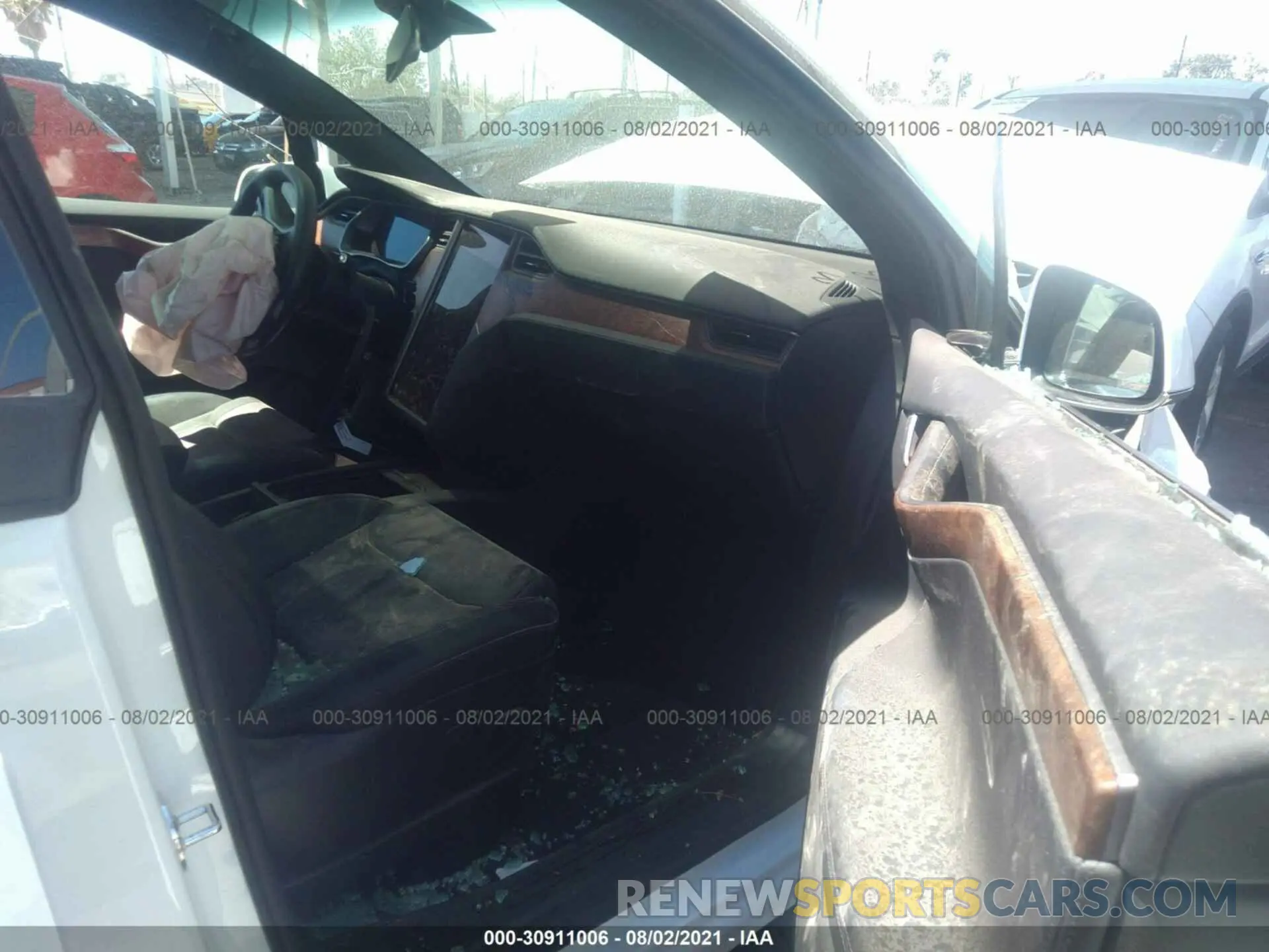 5 fotografías del automóvil dañado 5YJXCAE21LF235891 TESLA MODEL X 2020