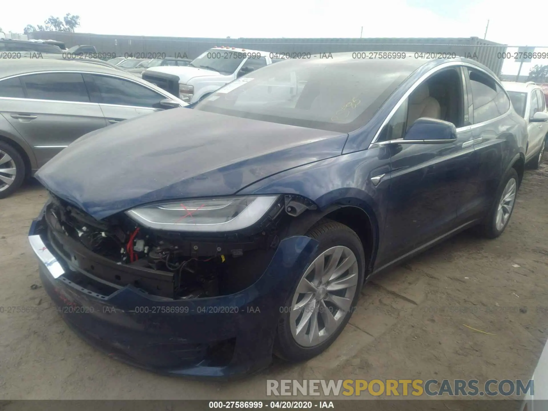 2 fotografías del automóvil dañado 5YJXCAE22LF246723 TESLA MODEL X 2020