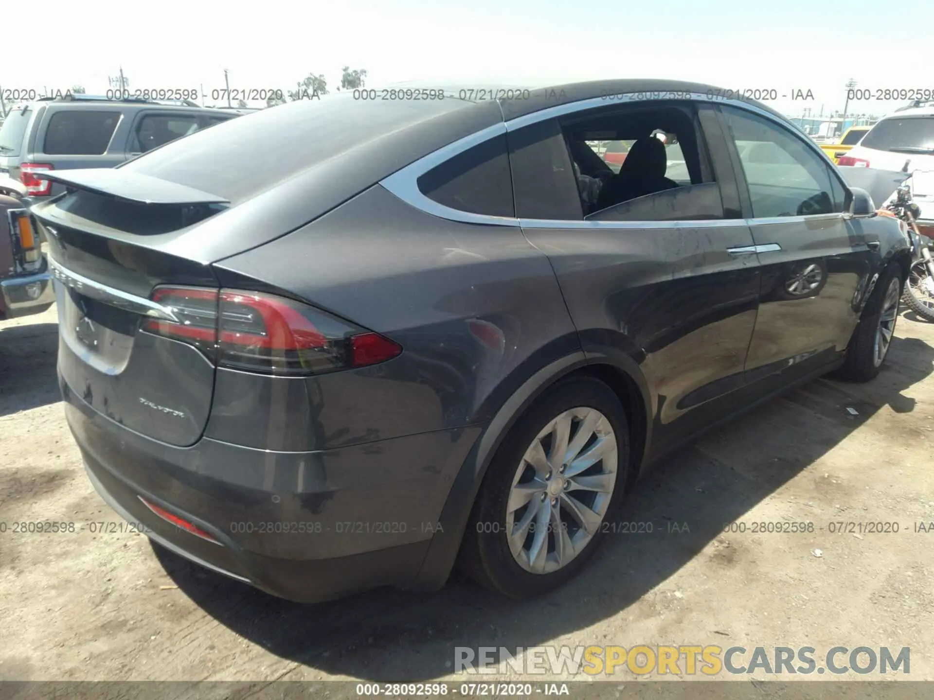 4 fotografías del automóvil dañado 5YJXCAE22LF275641 TESLA MODEL X 2020