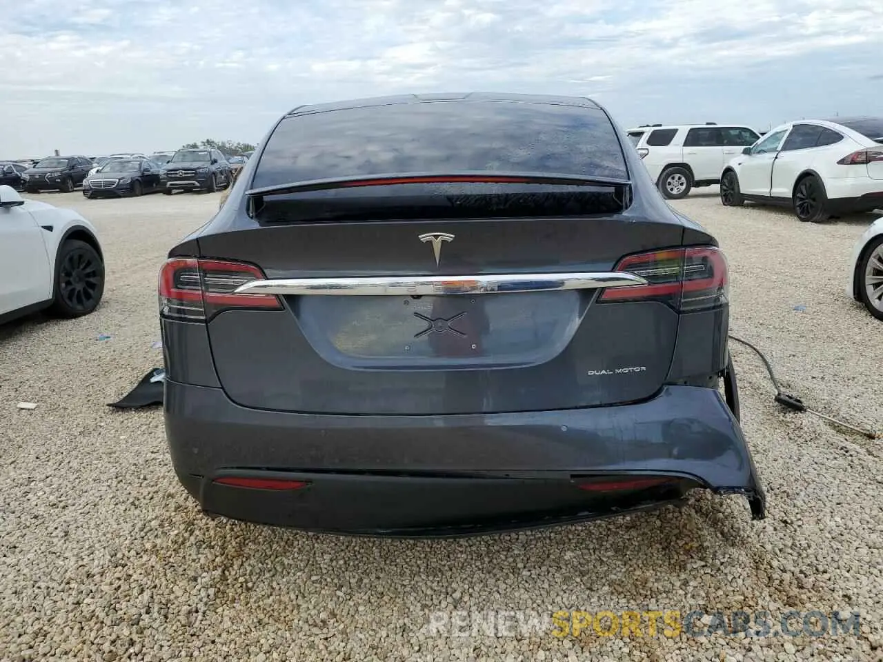 6 fotografías del automóvil dañado 5YJXCAE23LF221989 TESLA MODEL X 2020