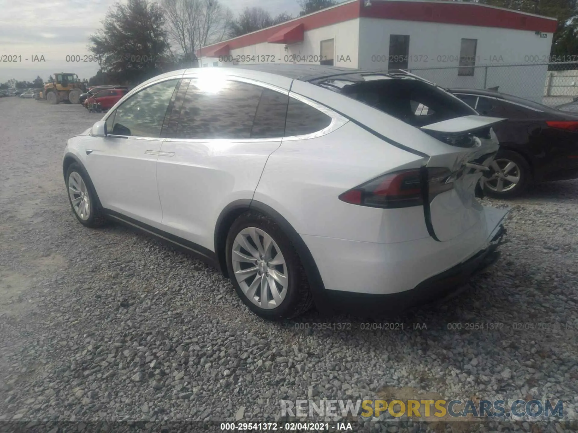 3 fotografías del automóvil dañado 5YJXCAE23LF304080 TESLA MODEL X 2020