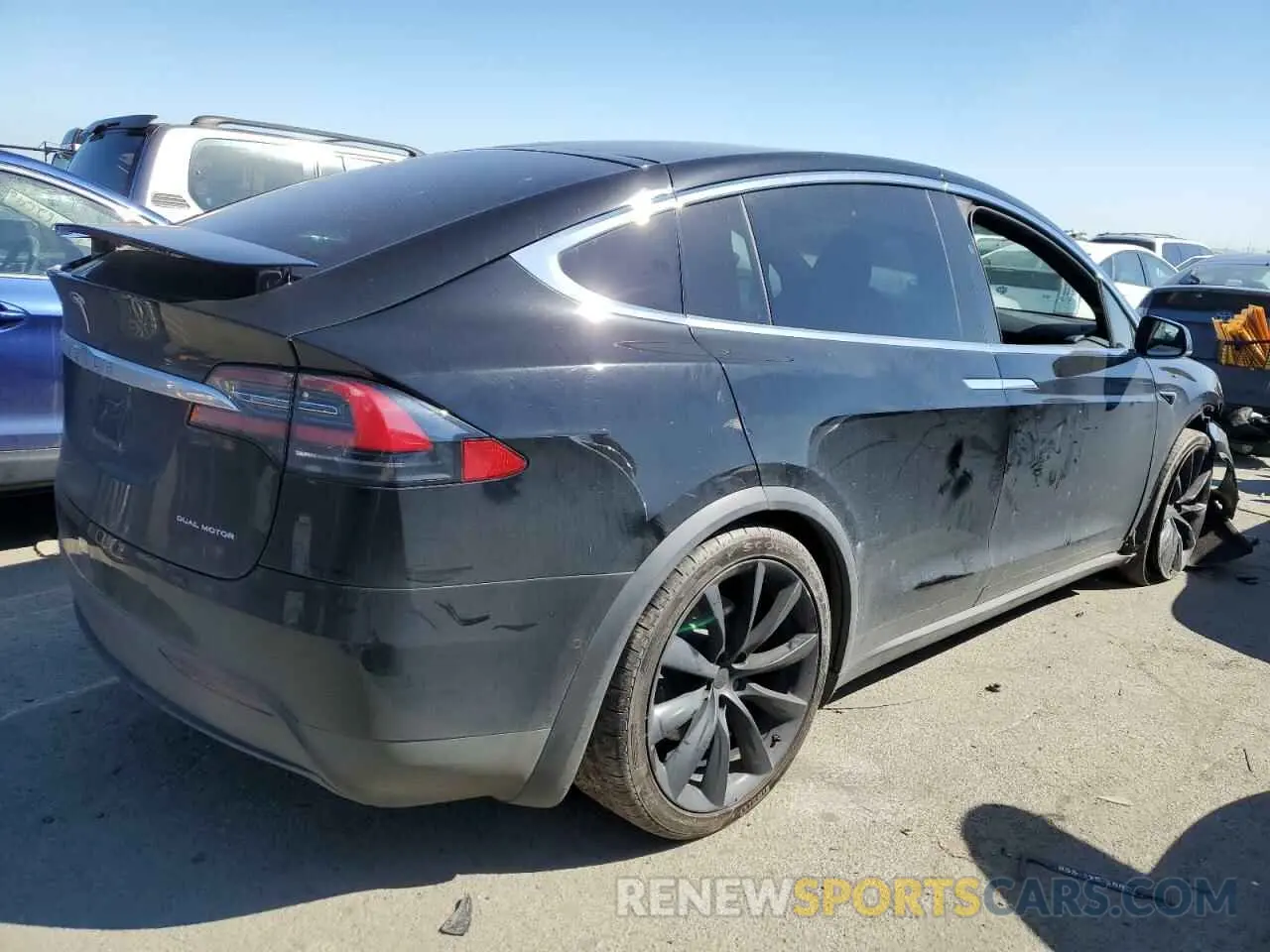 3 fotografías del automóvil dañado 5YJXCAE24LF262597 TESLA MODEL X 2020