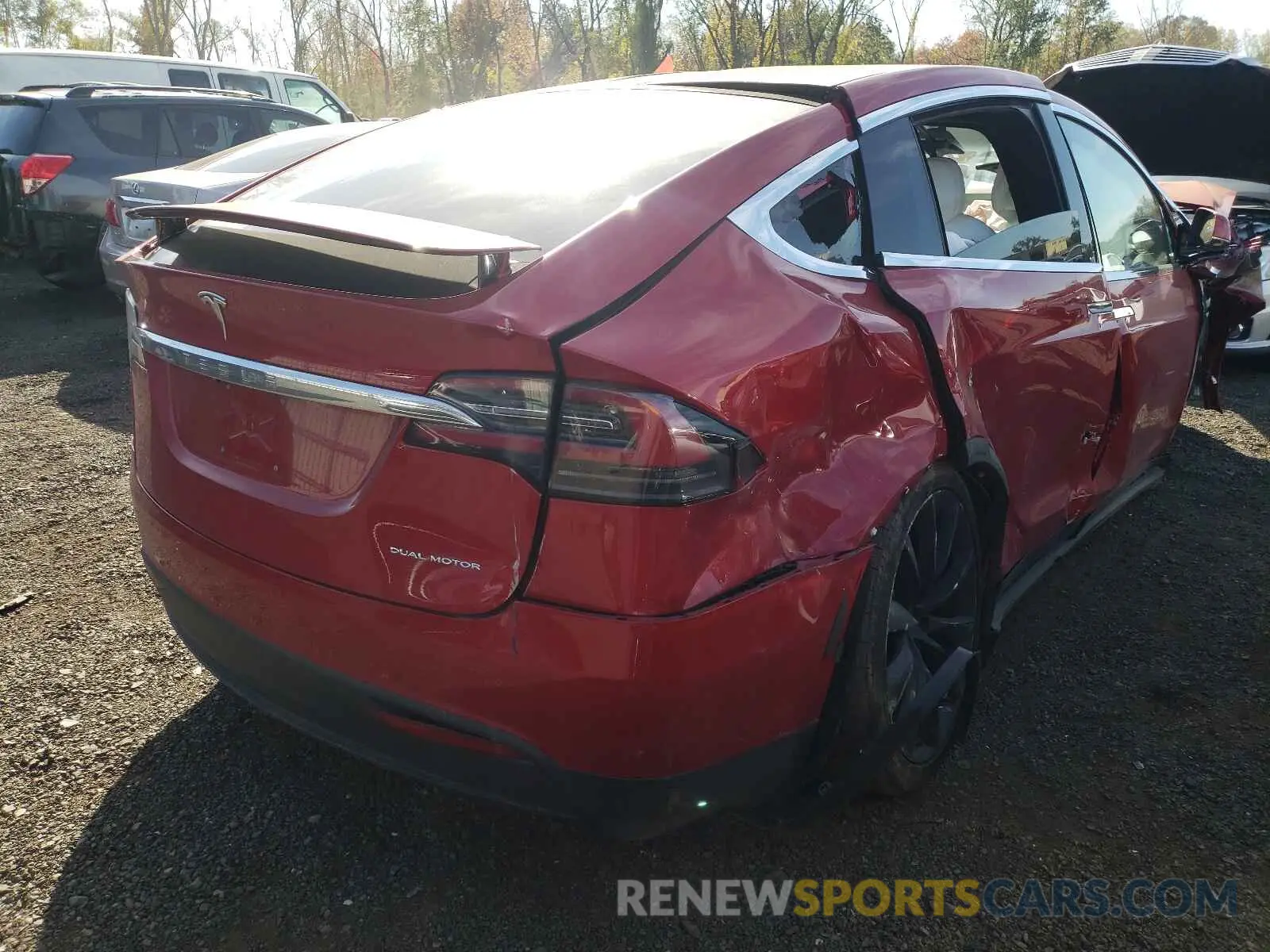 4 fotografías del automóvil dañado 5YJXCAE24LF286480 TESLA MODEL X 2020