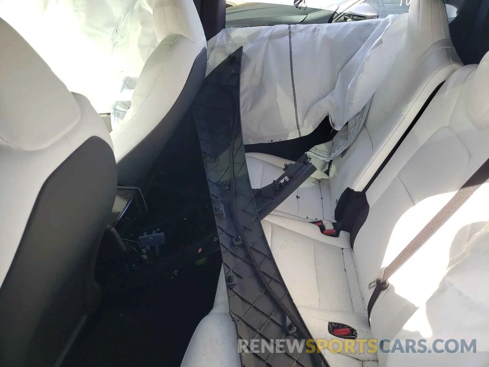 6 fotografías del automóvil dañado 5YJXCAE24LF286480 TESLA MODEL X 2020