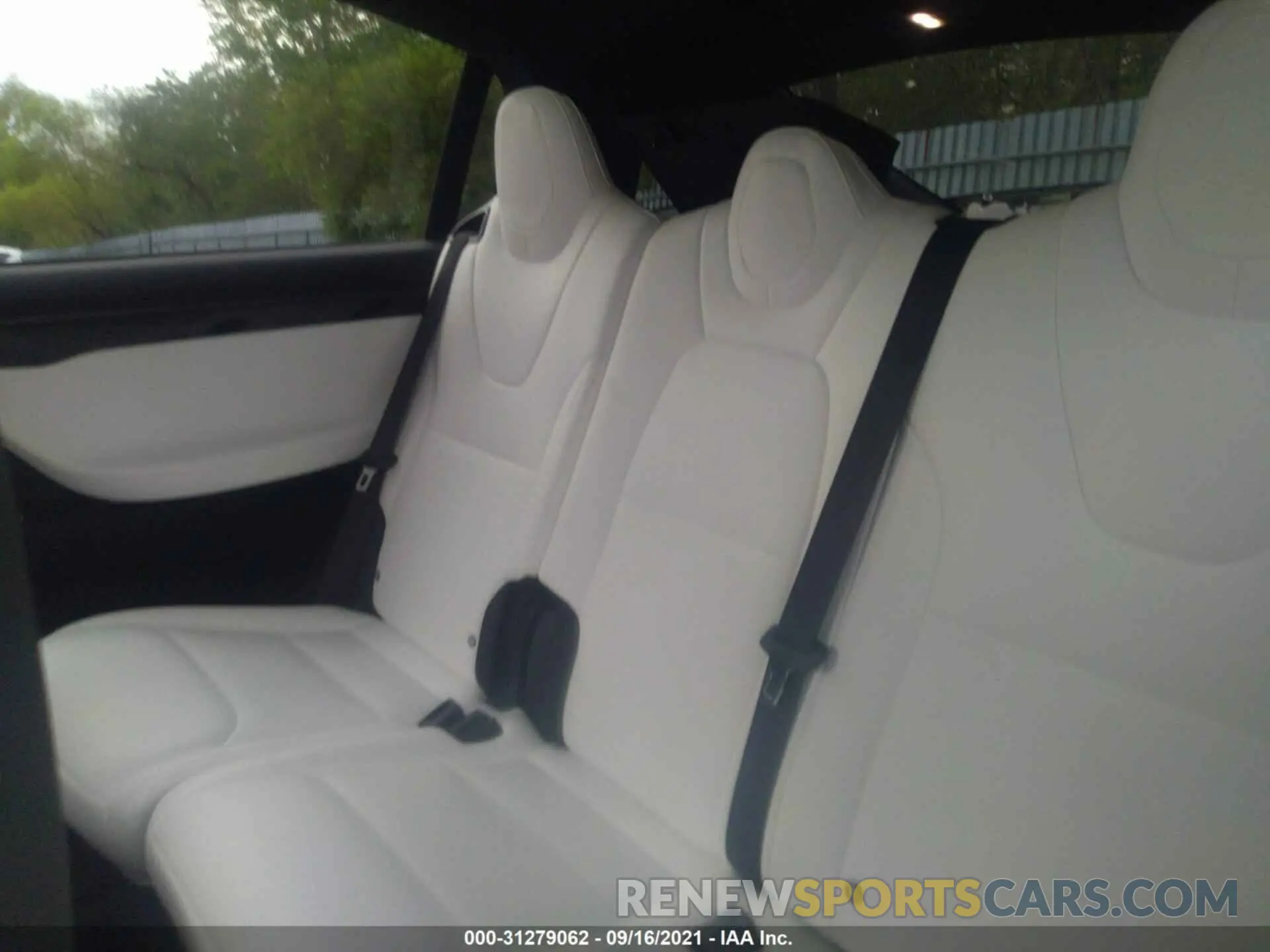 8 fotografías del automóvil dañado 5YJXCAE25LF221329 TESLA MODEL X 2020