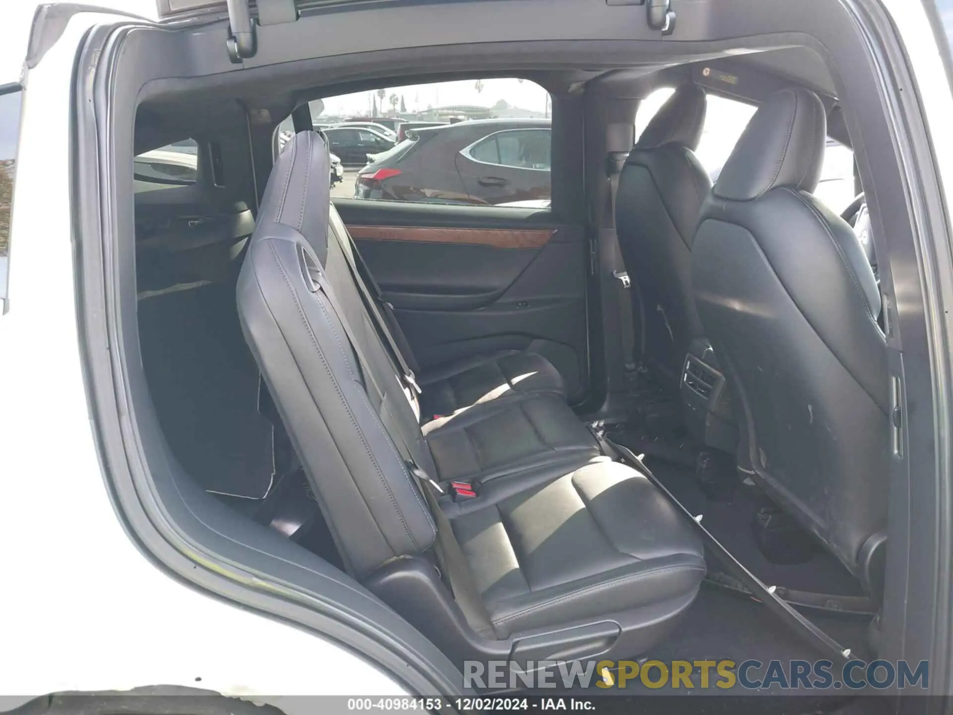 8 fotografías del automóvil dañado 5YJXCAE25LF303447 TESLA MODEL X 2020