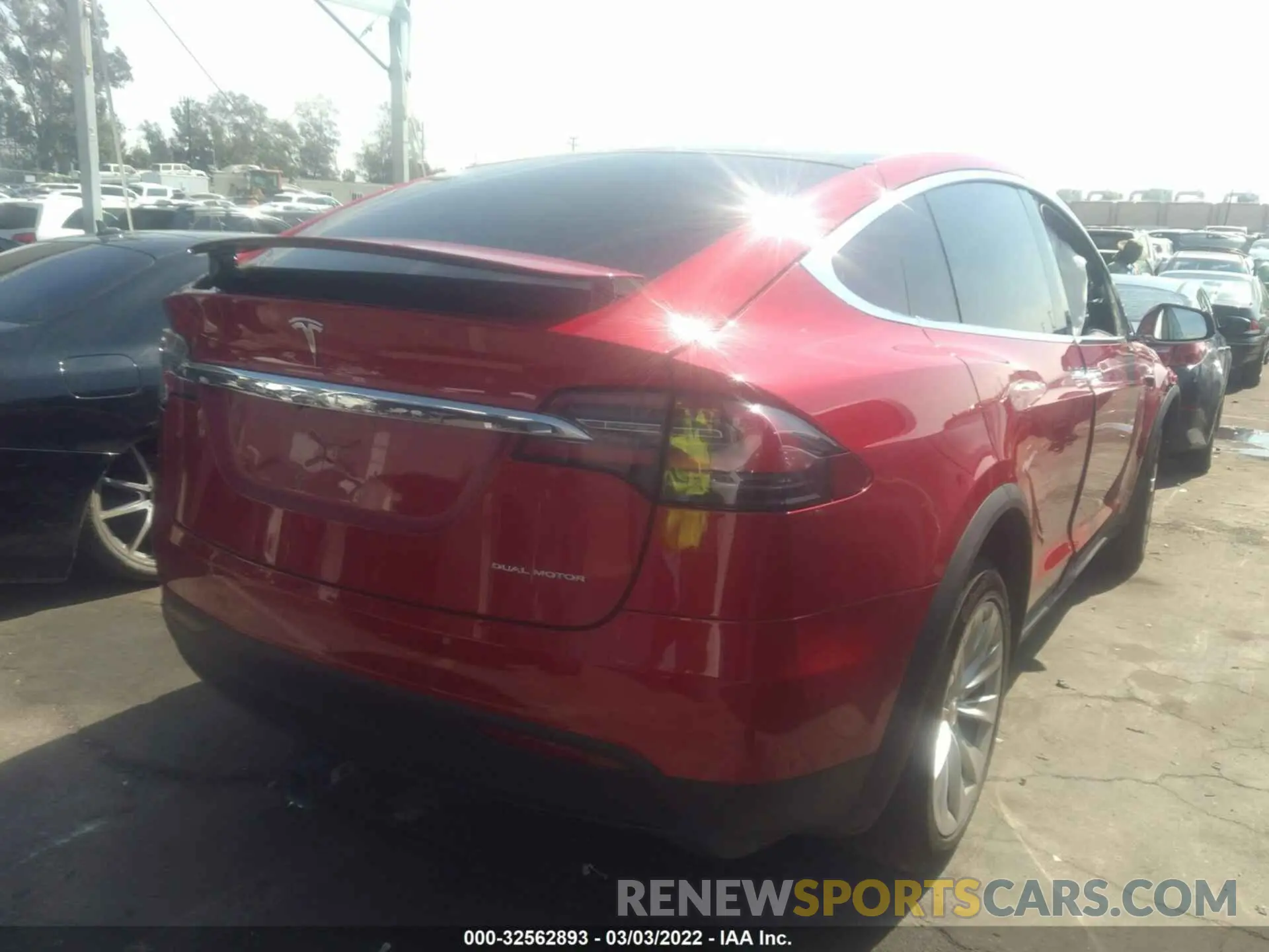 4 fotografías del automóvil dañado 5YJXCAE26LF239998 TESLA MODEL X 2020