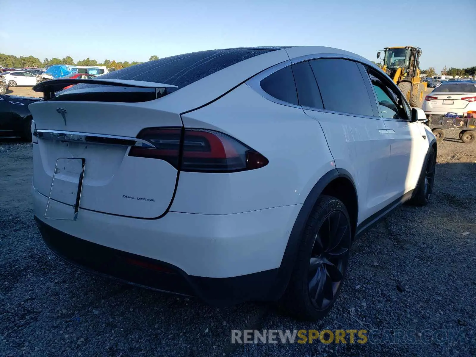 4 fotografías del automóvil dañado 5YJXCAE26LF298596 TESLA MODEL X 2020