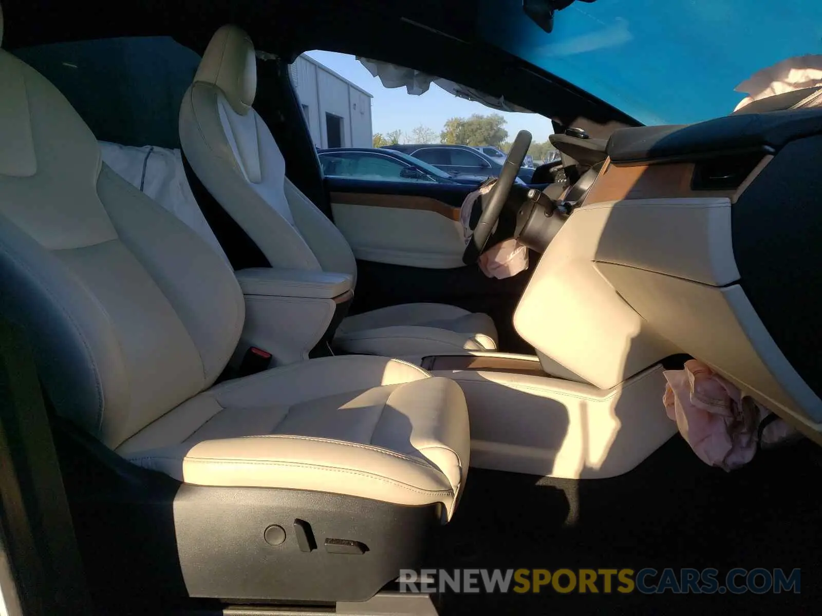 5 fotografías del automóvil dañado 5YJXCAE26LF298596 TESLA MODEL X 2020