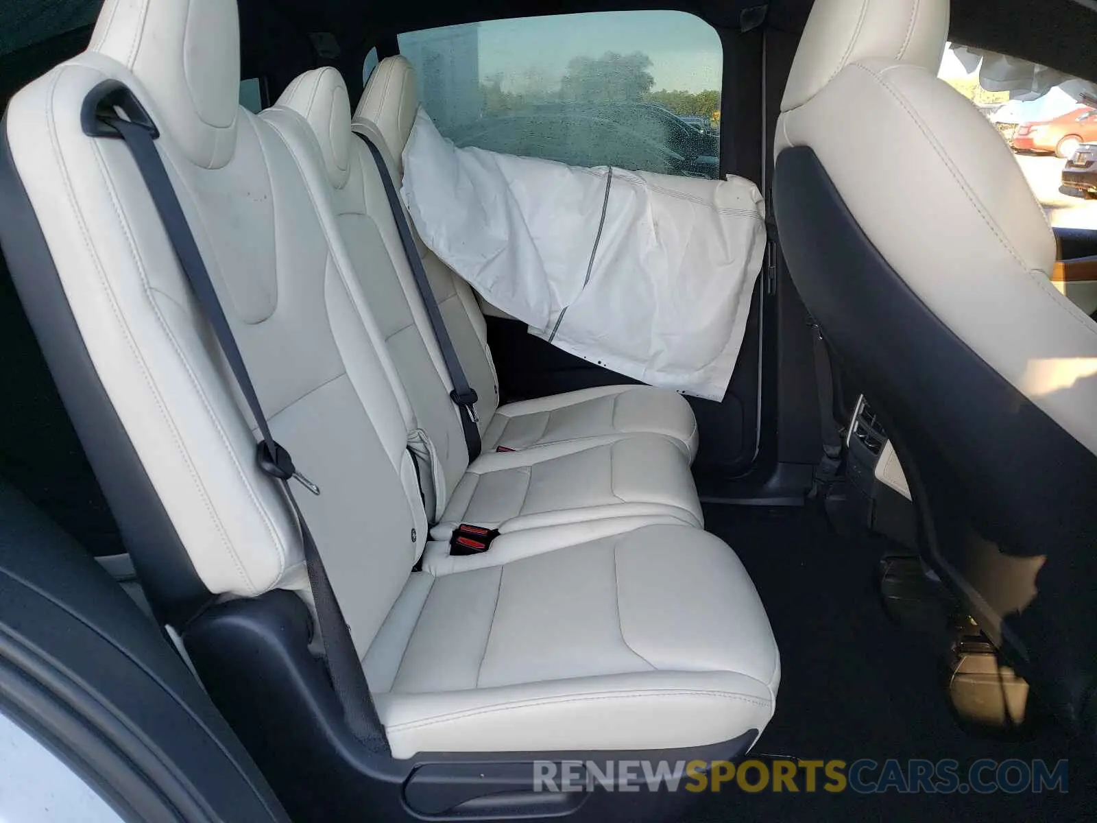 6 fotografías del automóvil dañado 5YJXCAE26LF298596 TESLA MODEL X 2020