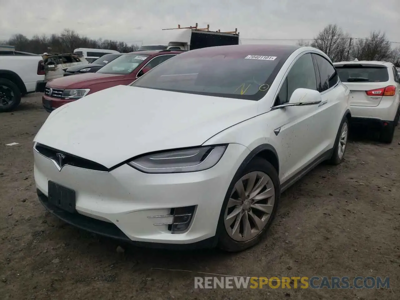2 fotografías del automóvil dañado 5YJXCAE27LF238696 TESLA MODEL X 2020