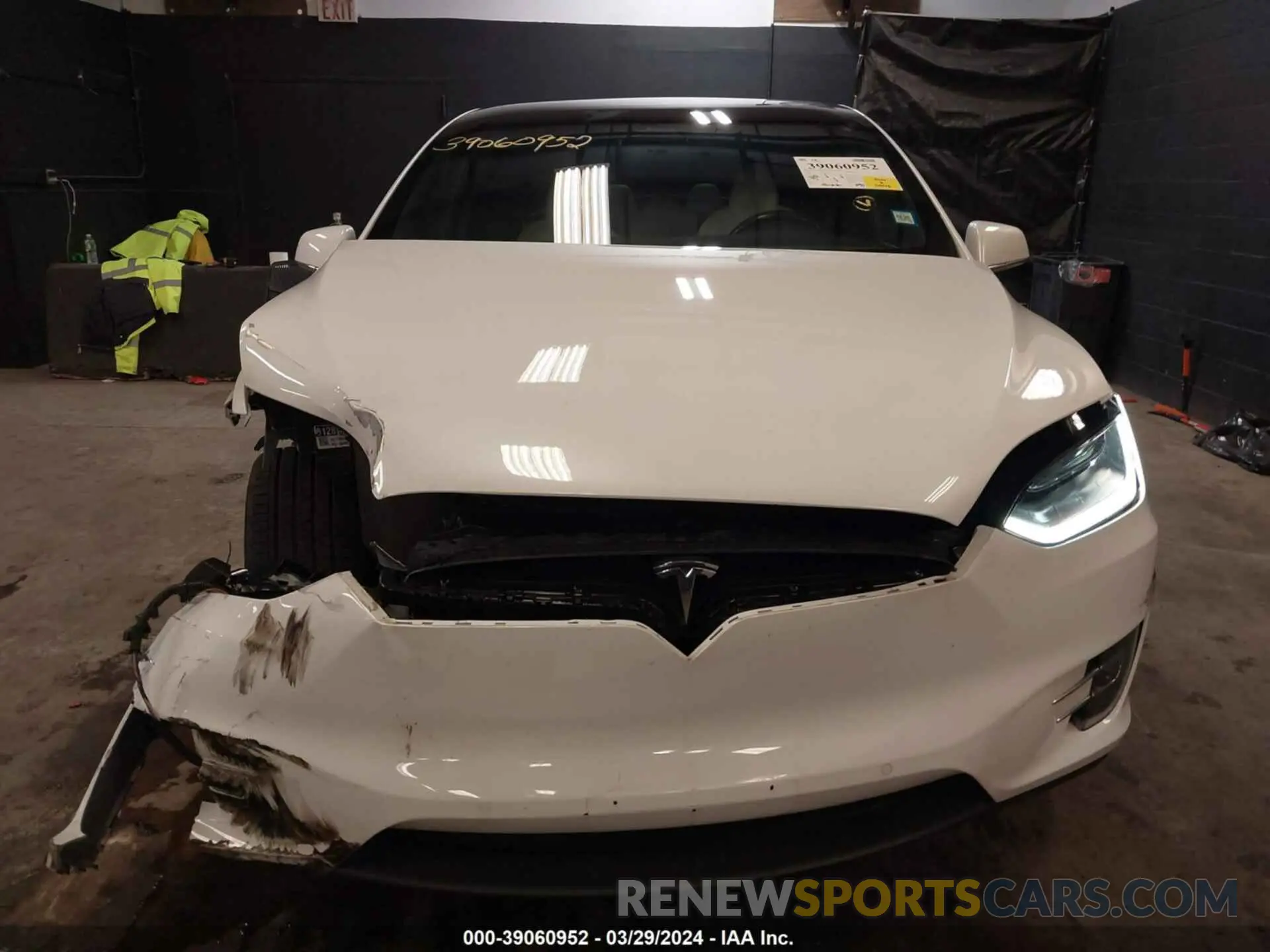 12 fotografías del automóvil dañado 5YJXCAE28LF297658 TESLA MODEL X 2020