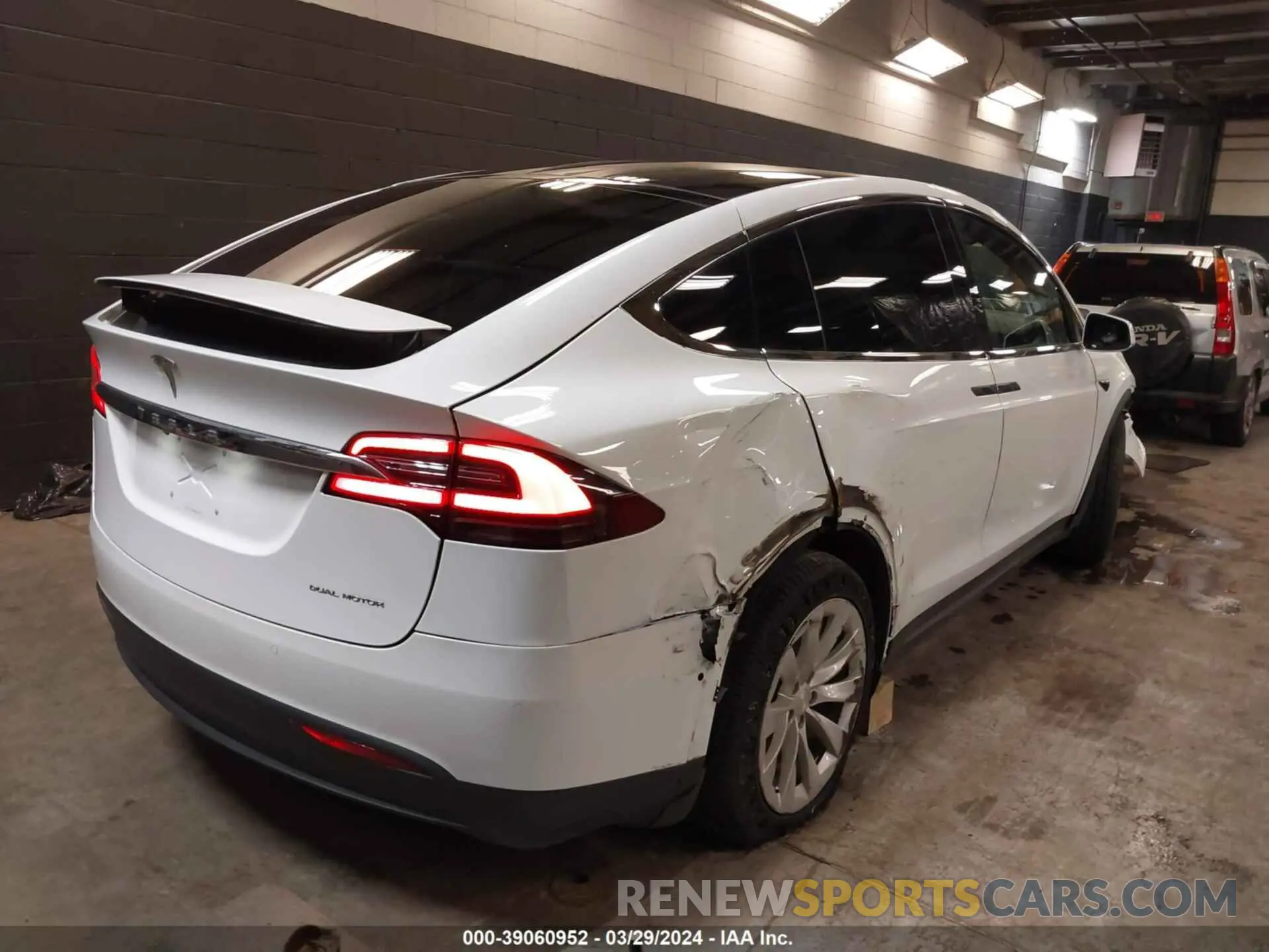 4 fotografías del automóvil dañado 5YJXCAE28LF297658 TESLA MODEL X 2020