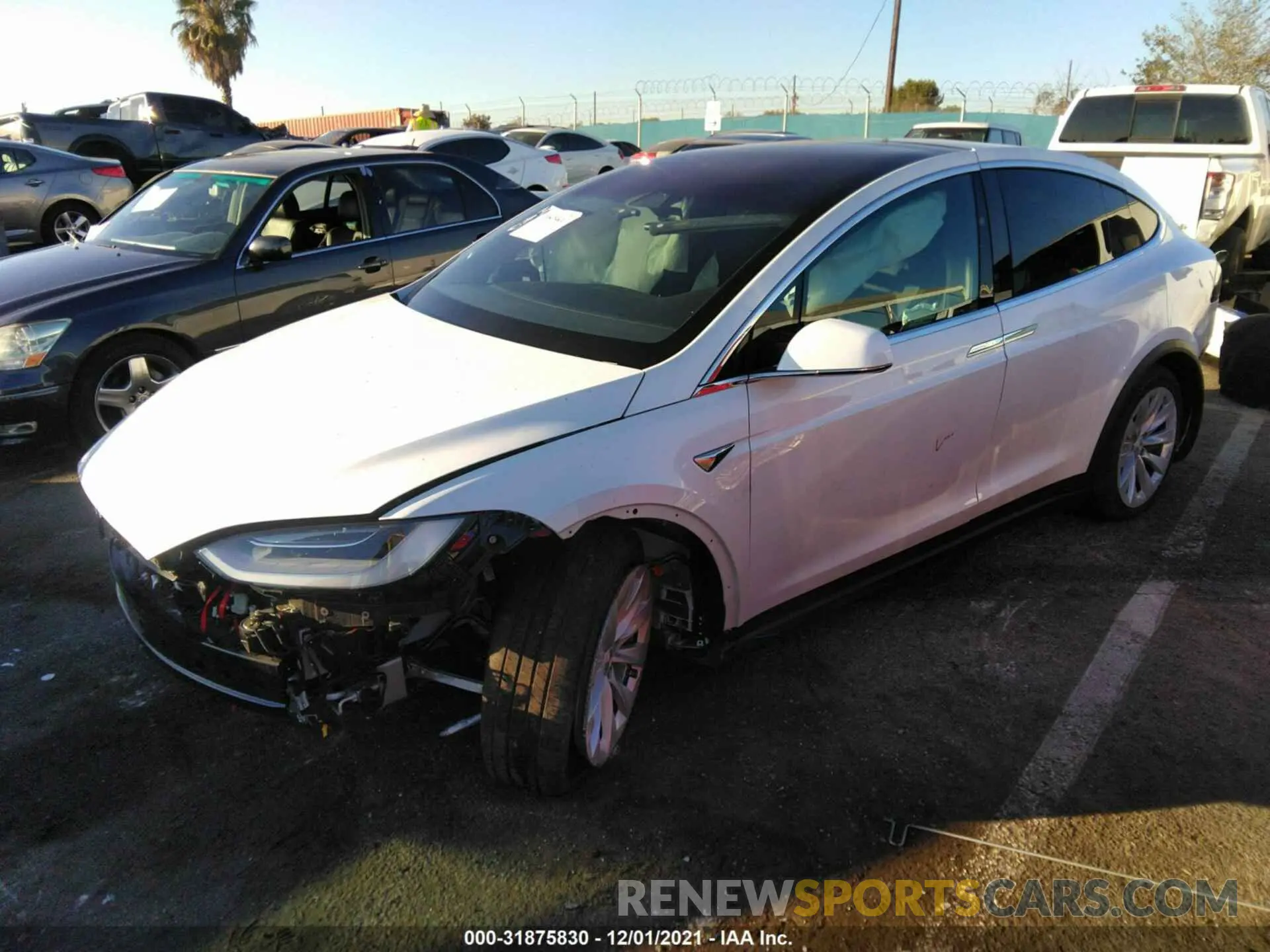 2 fotografías del automóvil dañado 5YJXCAE29LF249313 TESLA MODEL X 2020