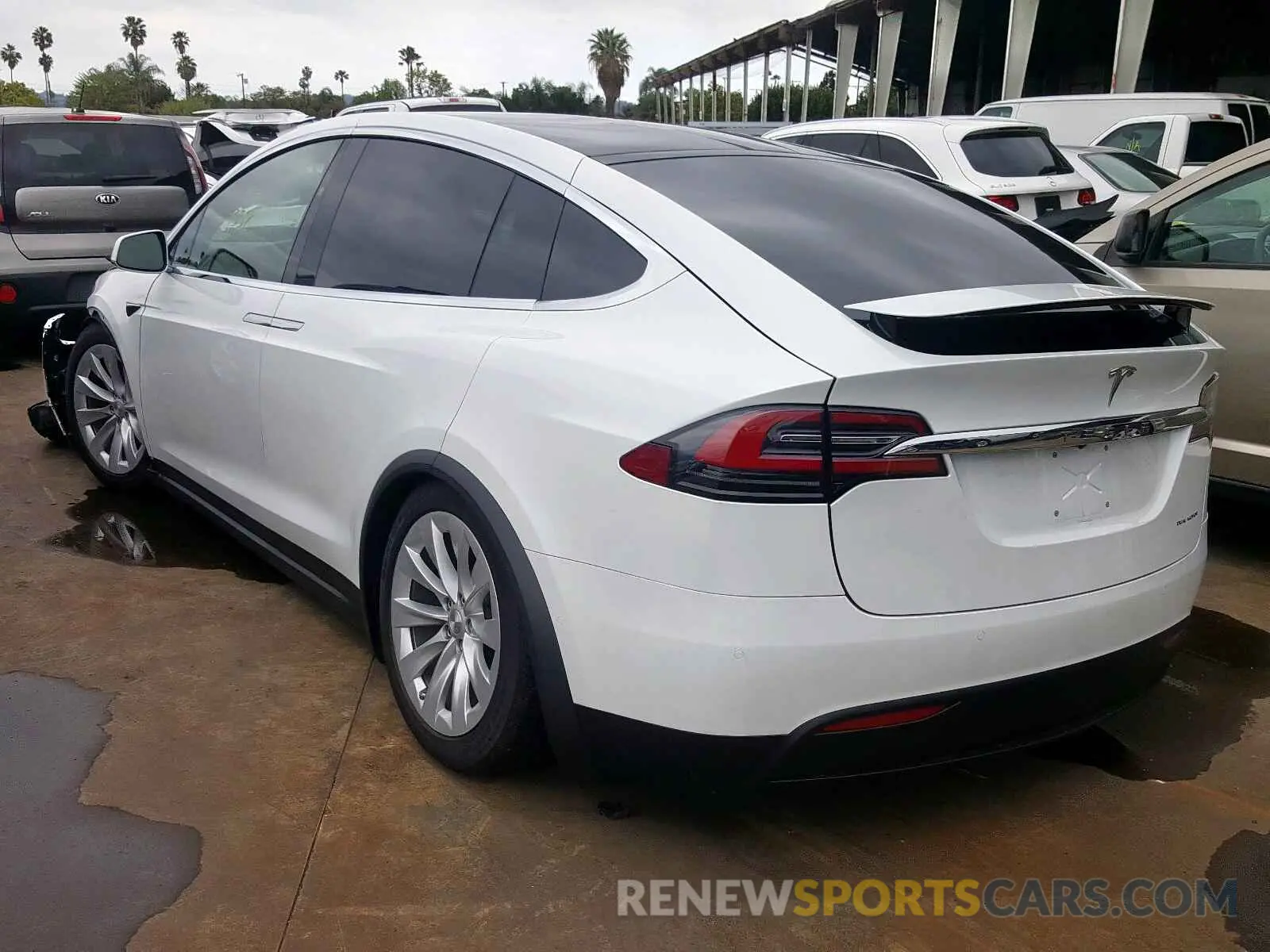 3 fotografías del automóvil dañado 5YJXCAE2XLF247571 TESLA MODEL X 2020