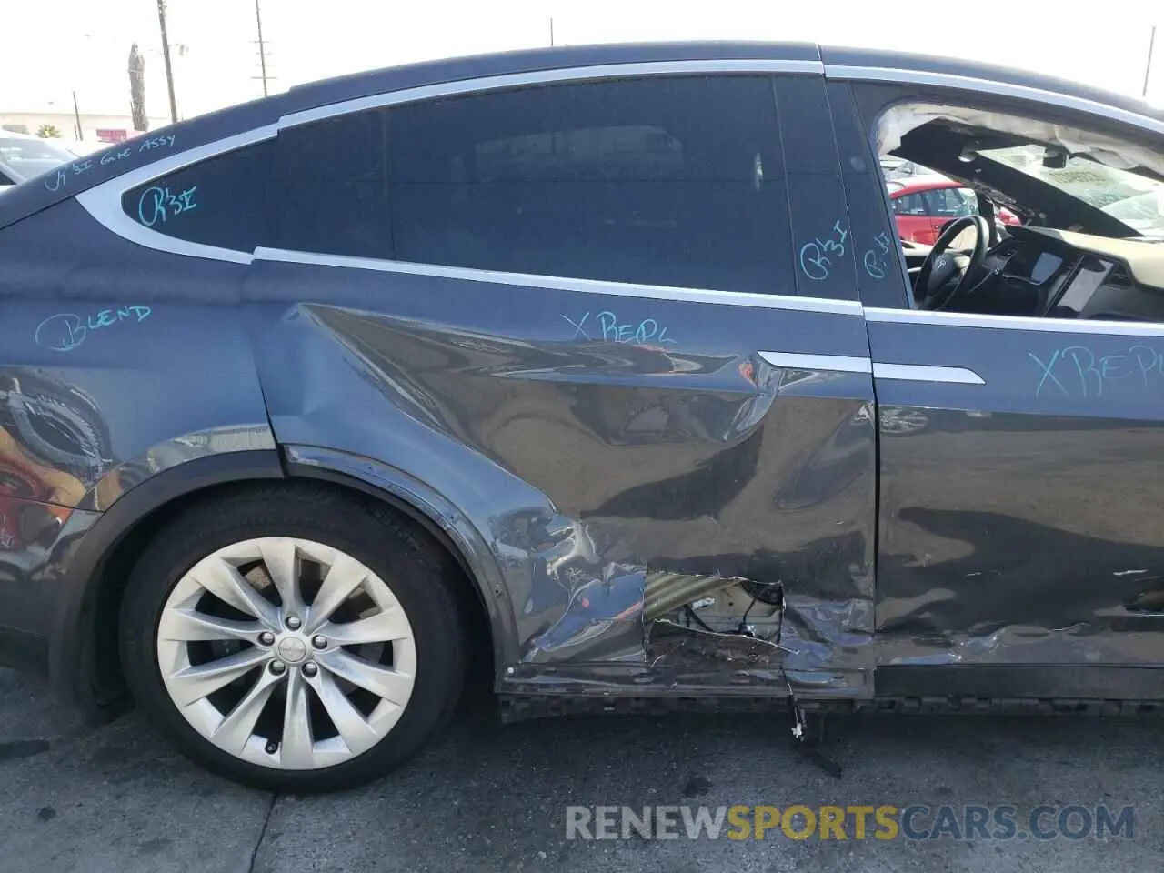9 fotografías del automóvil dañado 5YJXCAE2XLF248039 TESLA MODEL X 2020