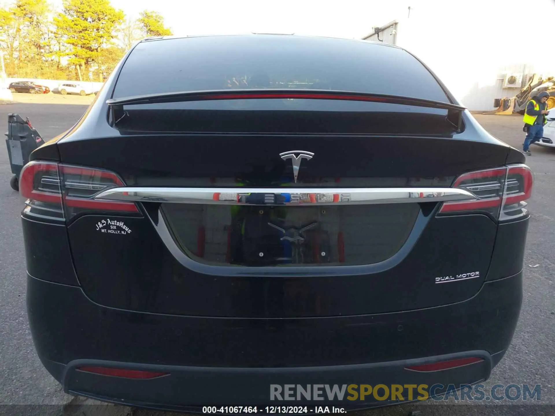 17 fotografías del automóvil dañado 5YJXCAE43LF233836 TESLA MODEL X 2020
