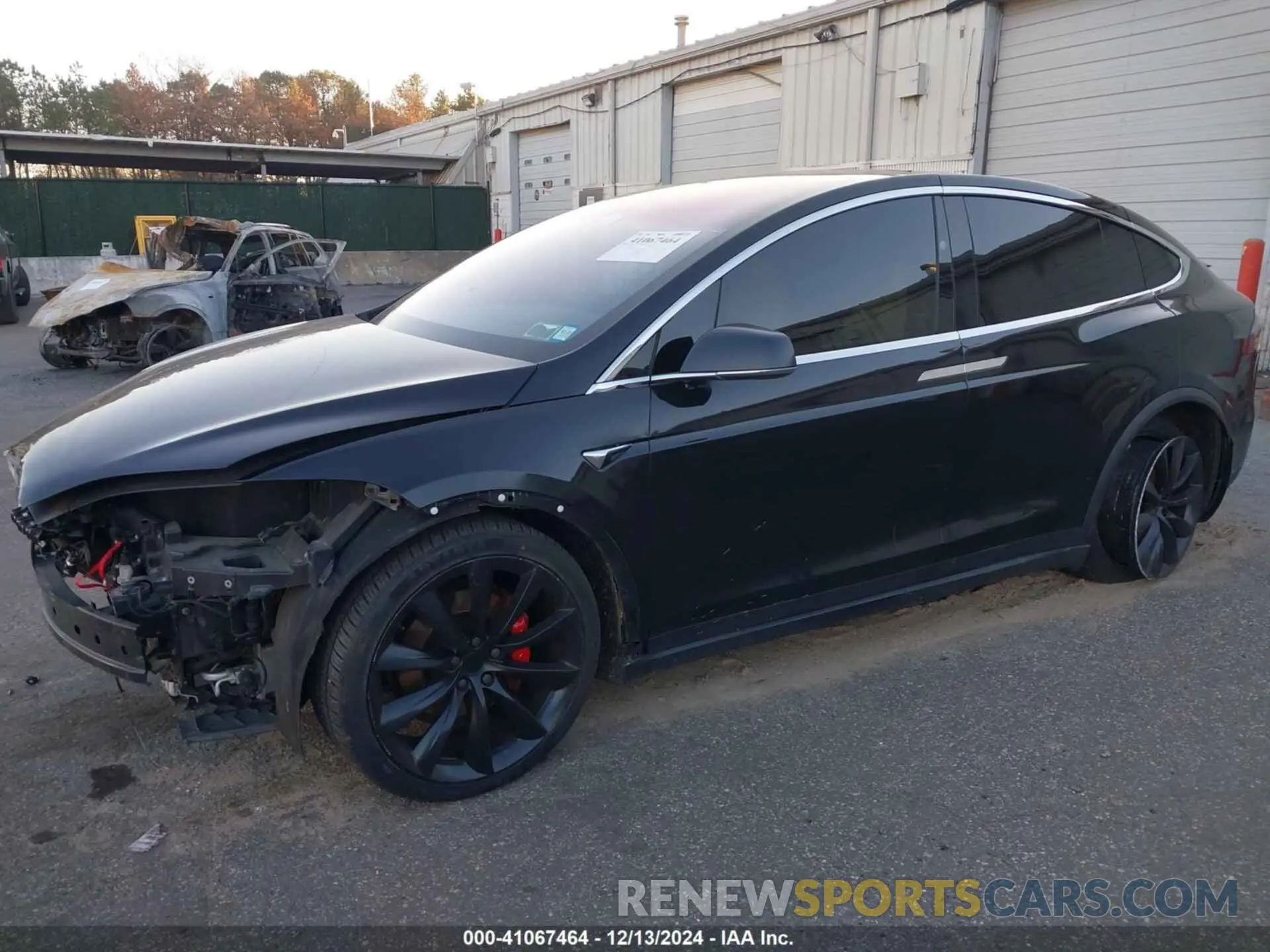 2 fotografías del automóvil dañado 5YJXCAE43LF233836 TESLA MODEL X 2020