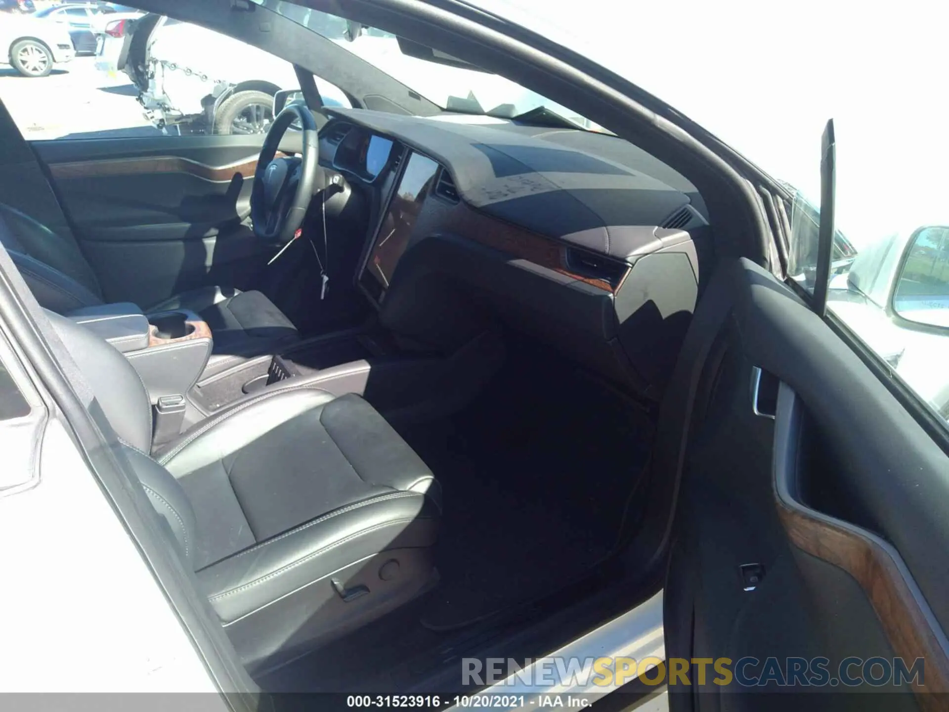 5 fotografías del automóvil dañado 5YJXCBE20LF218019 TESLA MODEL X 2020