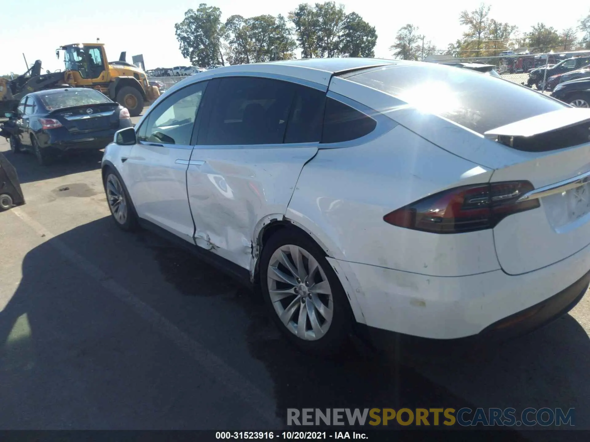 6 fotografías del automóvil dañado 5YJXCBE20LF218019 TESLA MODEL X 2020