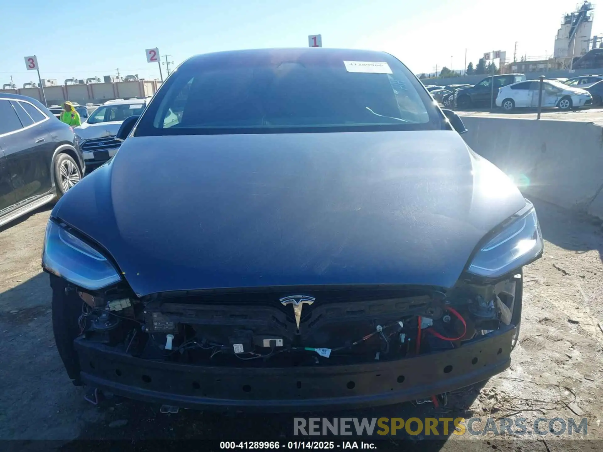 13 fotografías del automóvil dañado 5YJXCBE20LF239761 TESLA MODEL X 2020