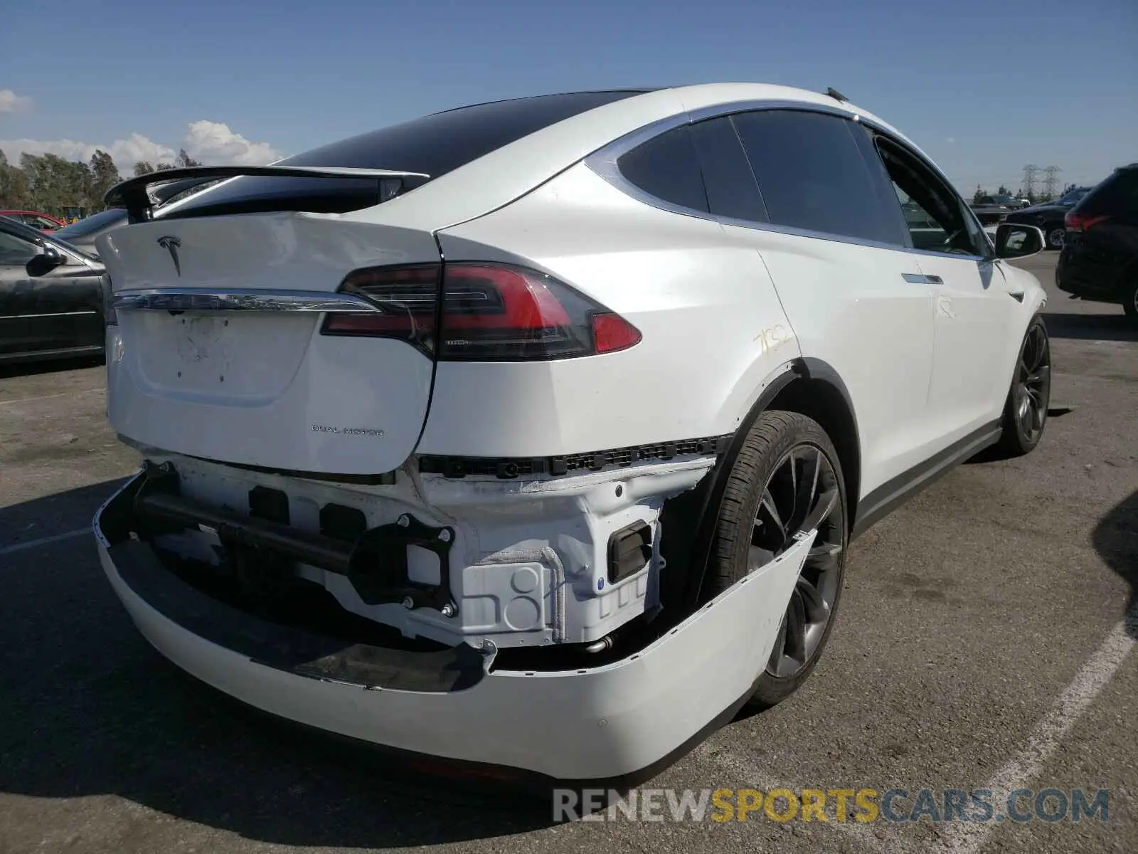 4 fotografías del automóvil dañado 5YJXCBE20LF242014 TESLA MODEL X 2020