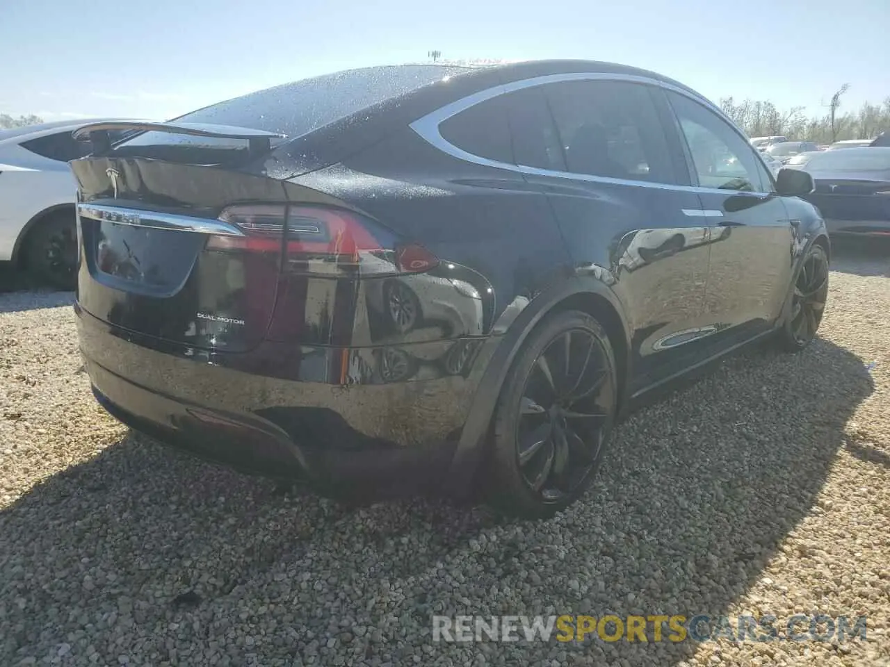 4 fotografías del automóvil dañado 5YJXCBE21LF229840 TESLA MODEL X 2020