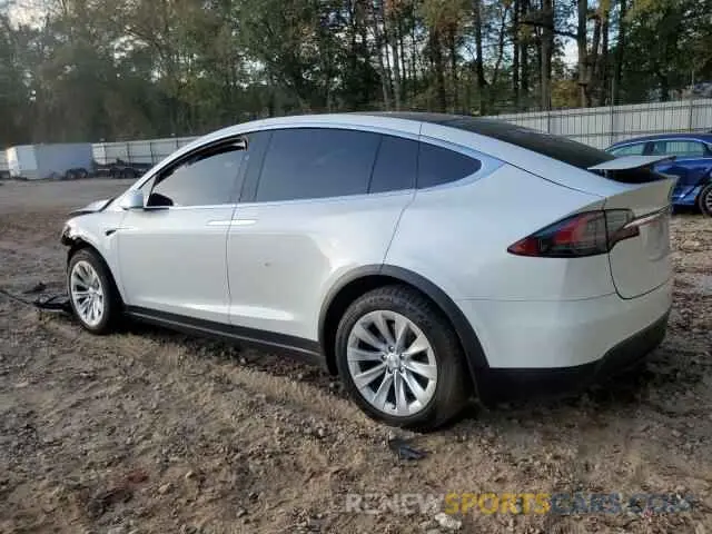 2 fotografías del automóvil dañado 5YJXCBE21LF240210 TESLA MODEL X 2020