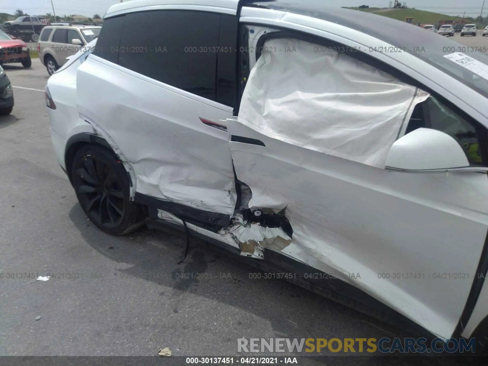 6 fotografías del automóvil dañado 5YJXCBE21LF246704 TESLA MODEL X 2020