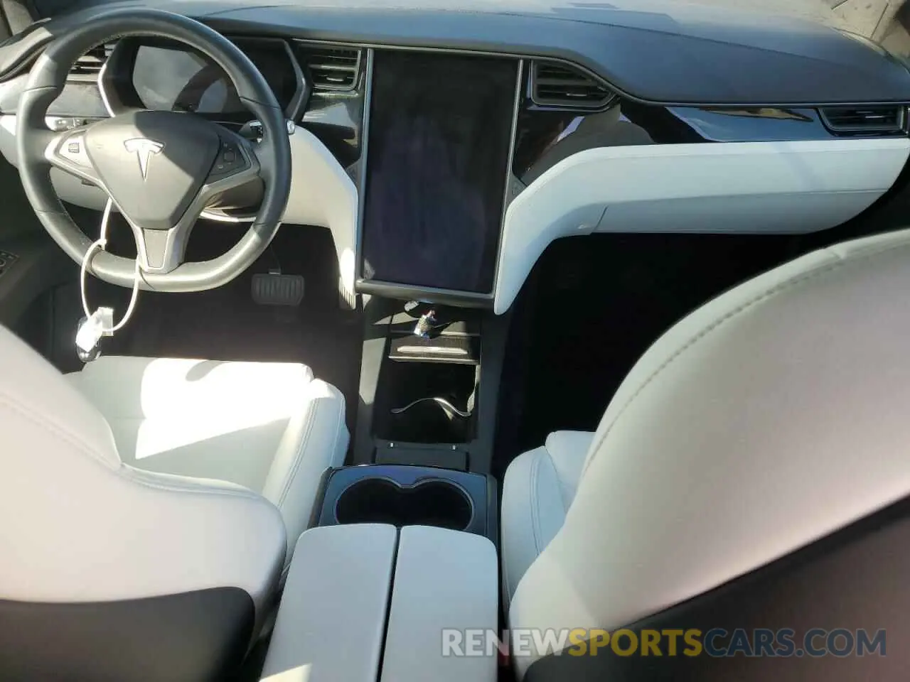 8 fotografías del automóvil dañado 5YJXCBE22LF238479 TESLA MODEL X 2020