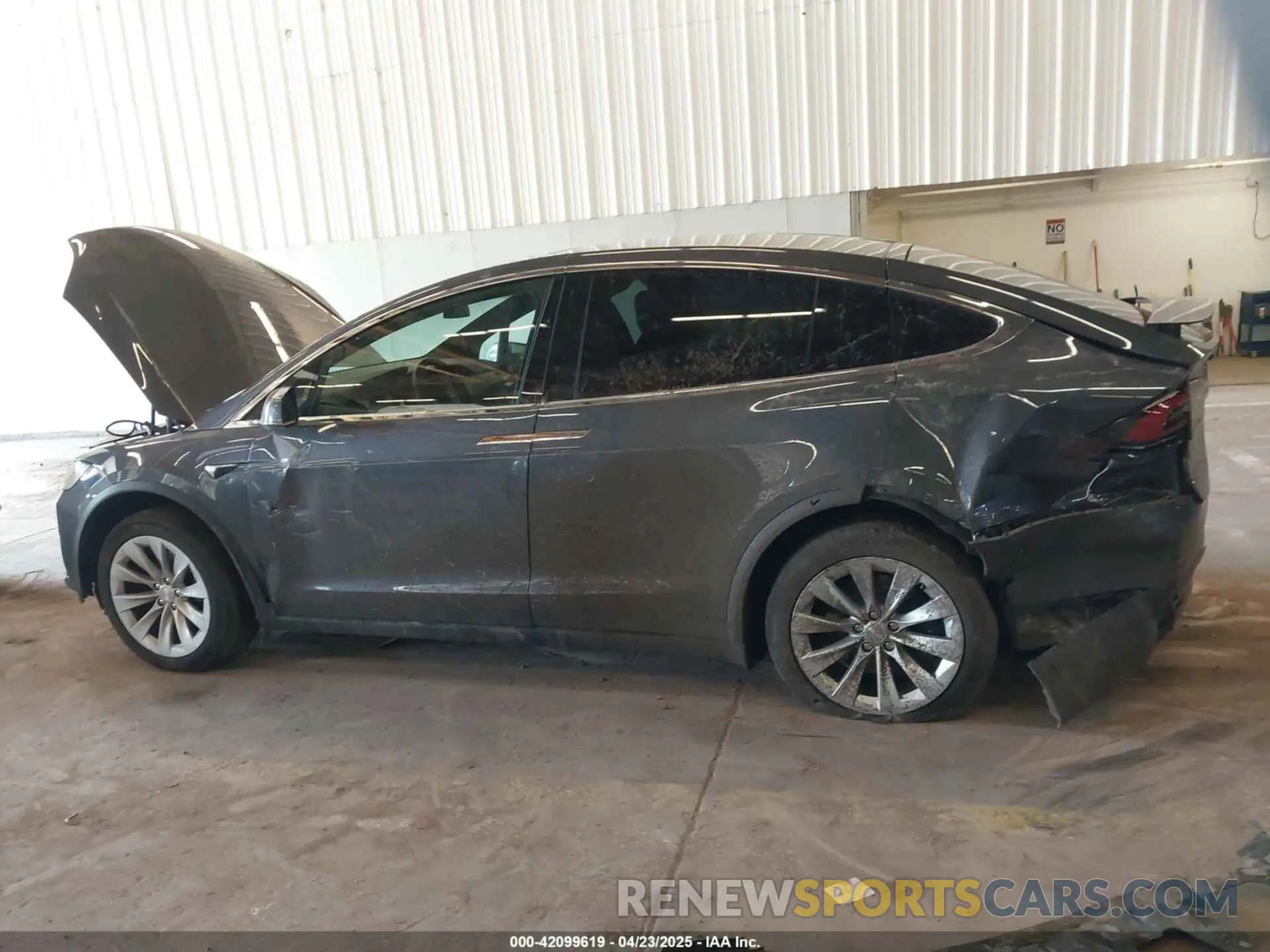 15 fotografías del automóvil dañado 5YJXCBE22LF261759 TESLA MODEL X 2020
