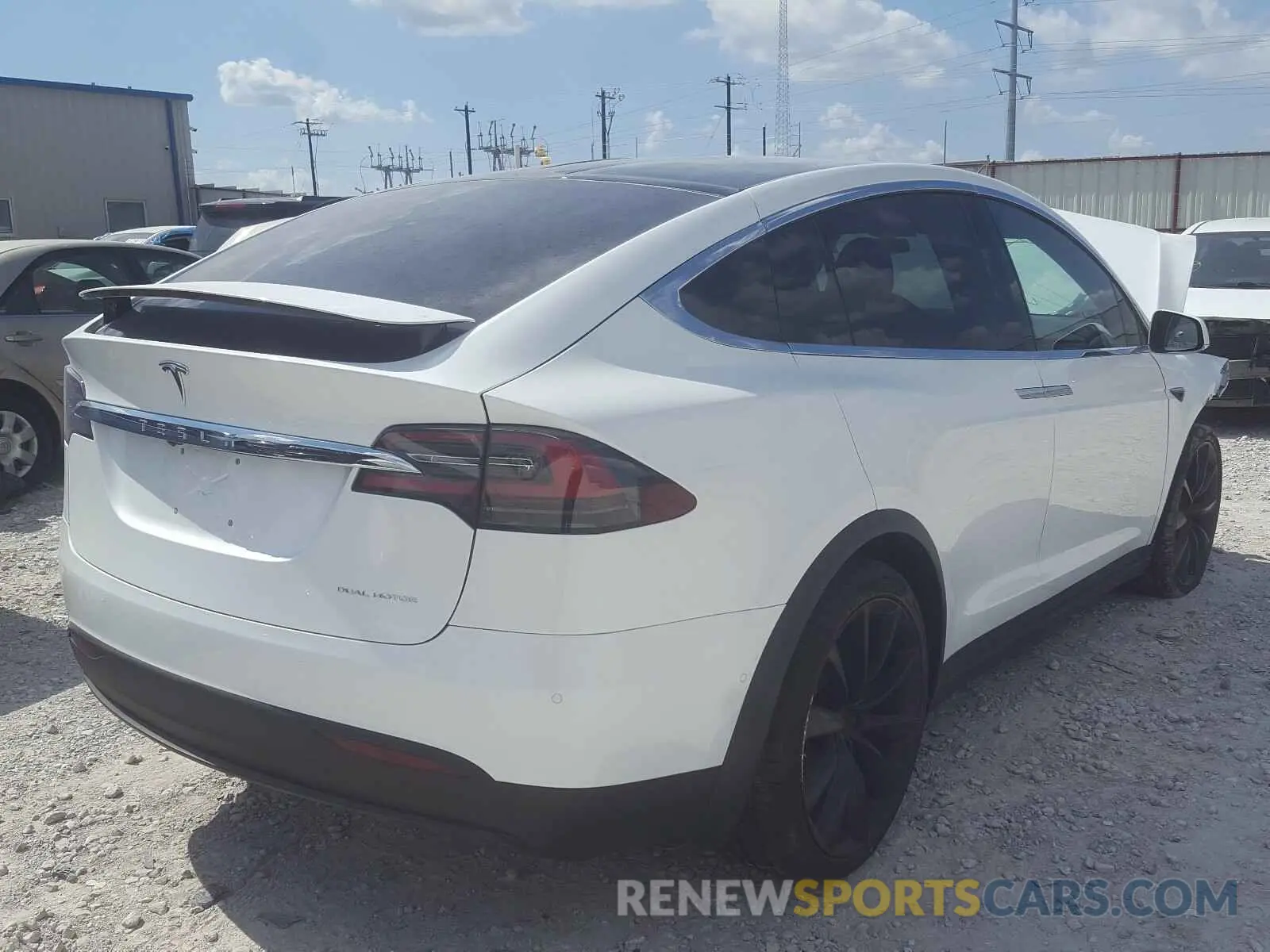 4 fotografías del automóvil dañado 5YJXCBE23LF246705 TESLA MODEL X 2020