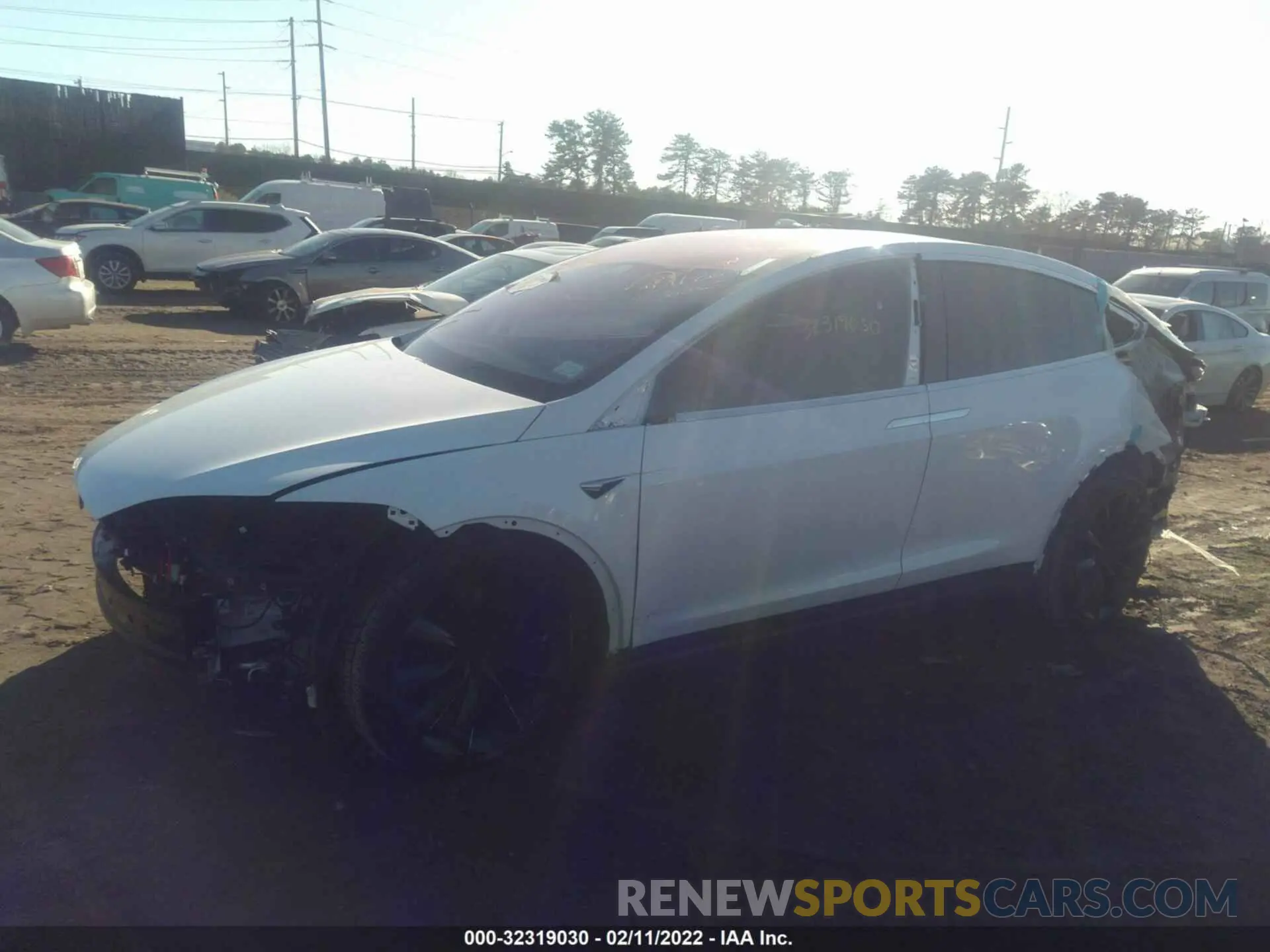 2 fotografías del automóvil dañado 5YJXCBE23LF286055 TESLA MODEL X 2020