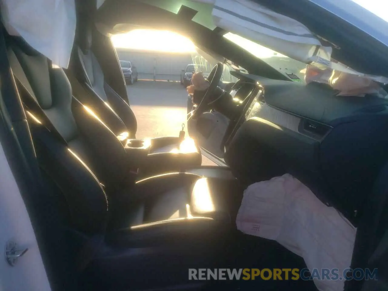 5 fotografías del automóvil dañado 5YJXCBE24LF233901 TESLA MODEL X 2020